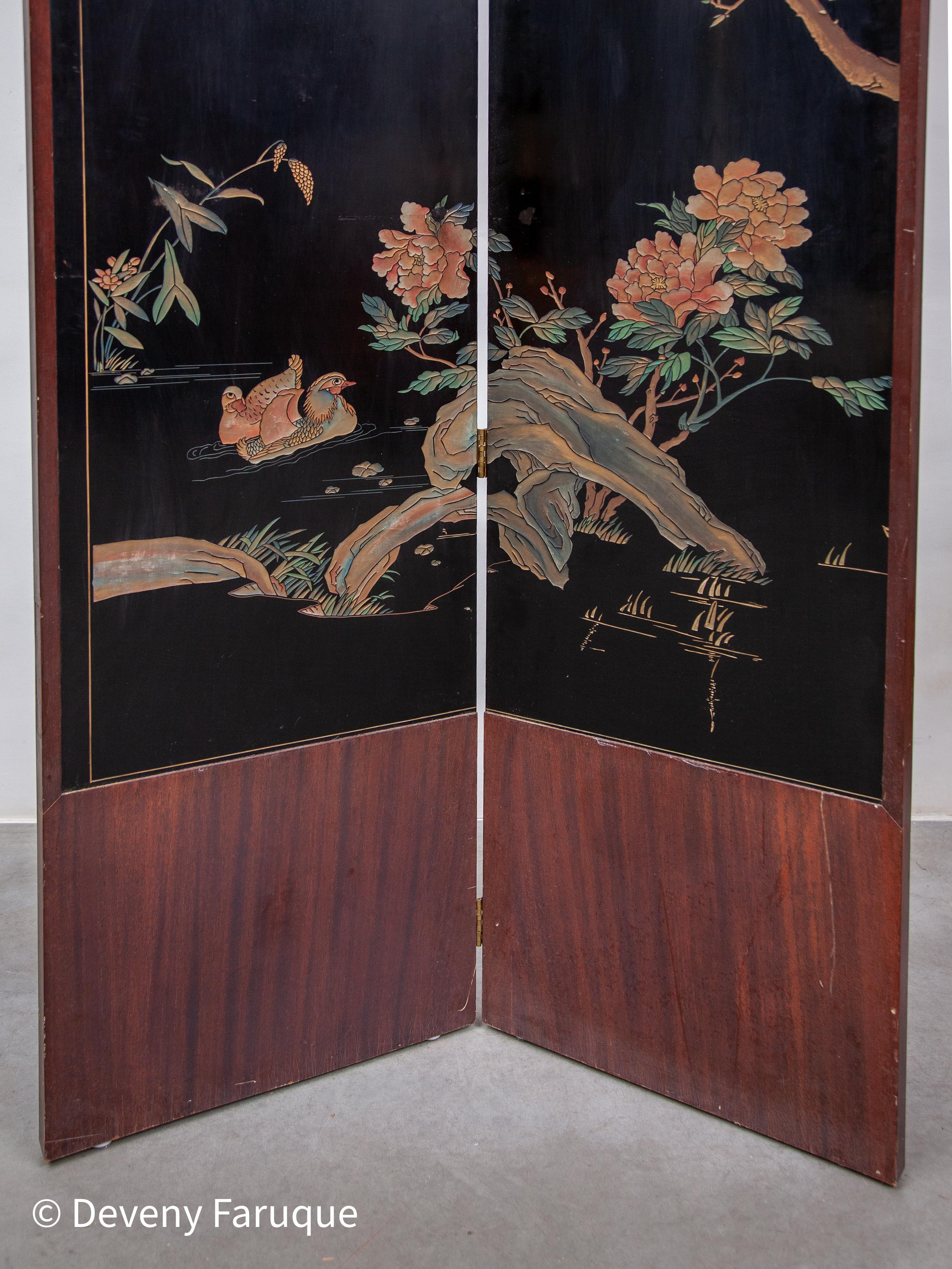 Midcentury Modern Chinese Four Panel Screen, Roomdivider with Landscape & Birds For Sale 9
