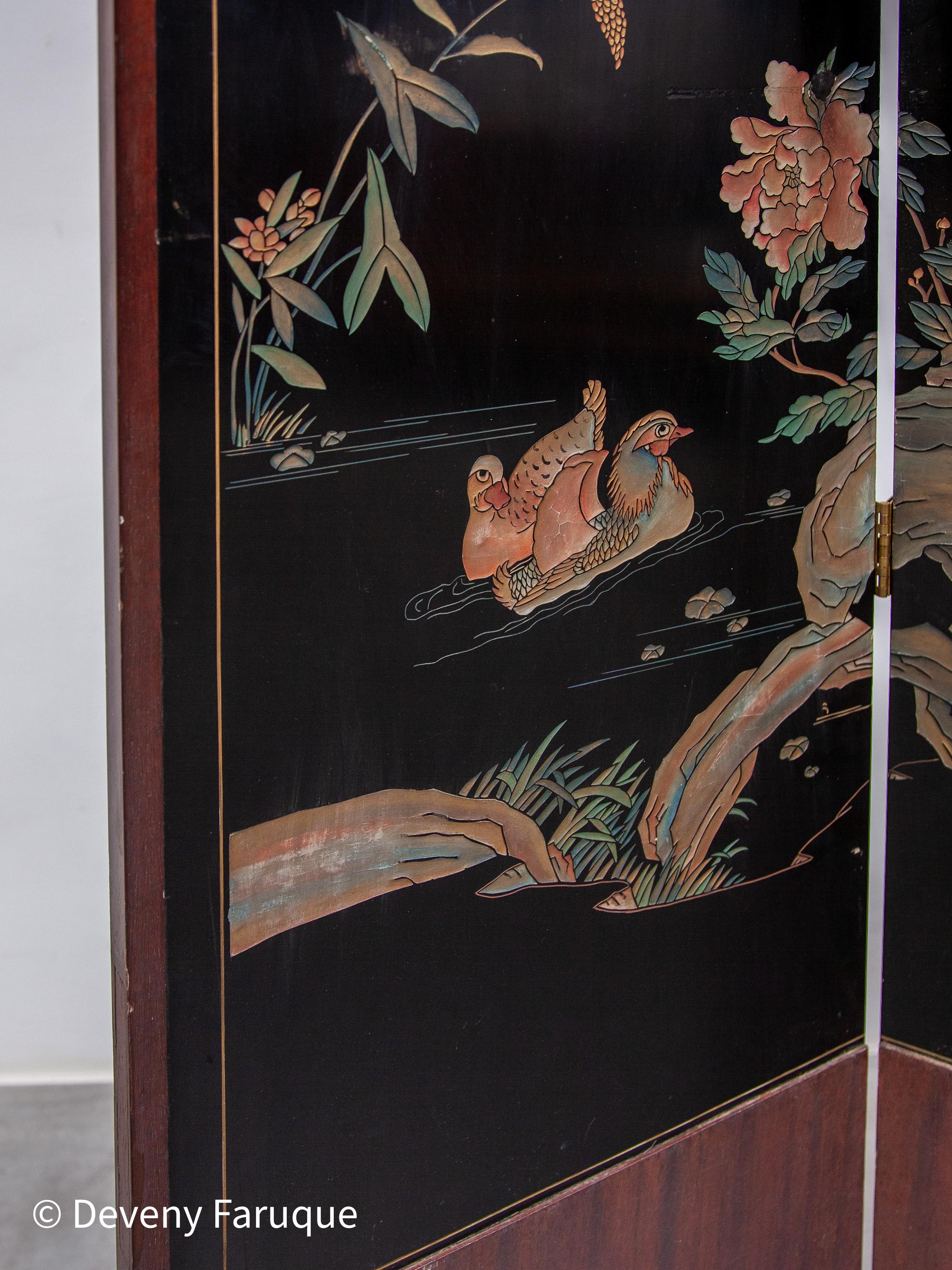 Midcentury Modern Chinese Four Panel Screen, Roomdivider with Landscape & Birds For Sale 10