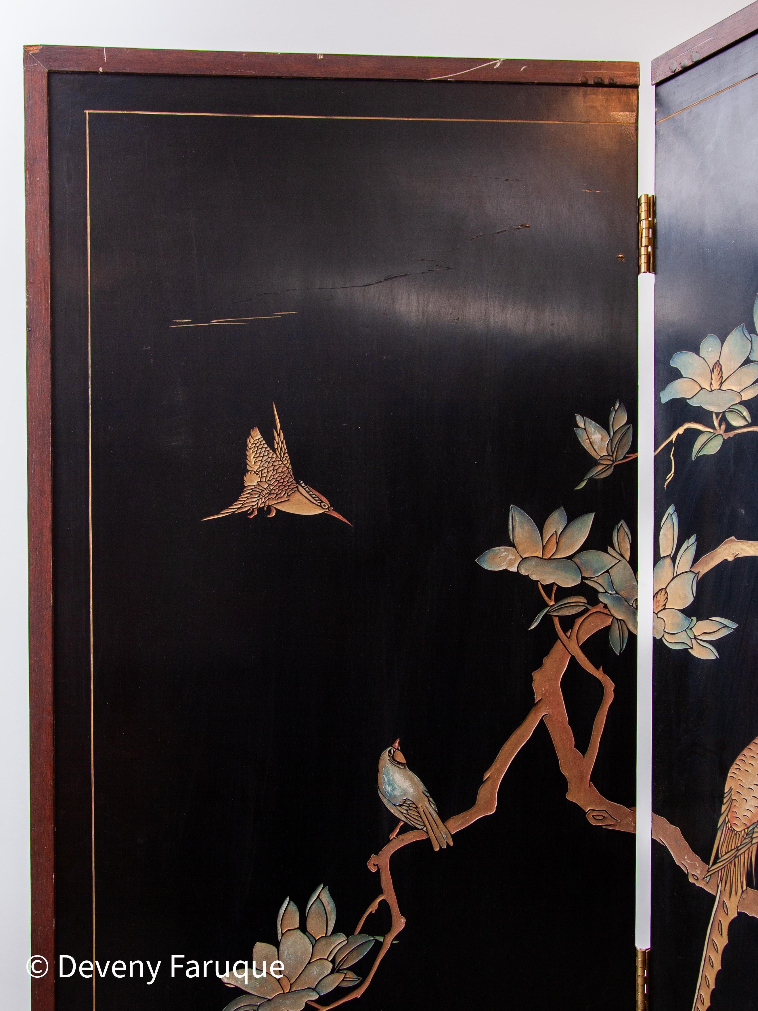 Midcentury Modern Chinese Four Panel Screen, Roomdivider with Landscape & Birds For Sale 12