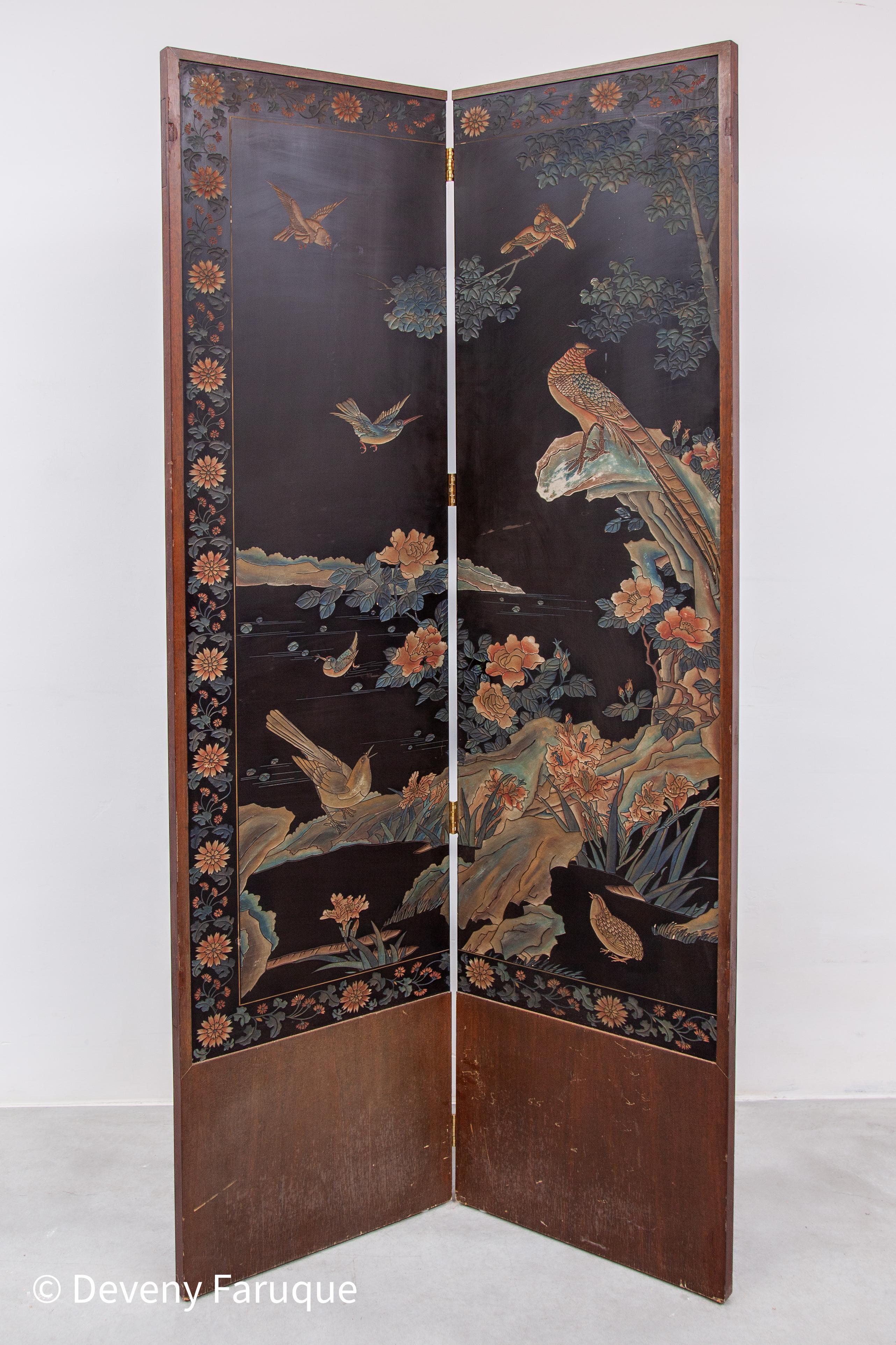 Mid-Century Modern Midcentury Modern Chinese Four Panel Screen, Roomdivider with Landscape & Birds For Sale