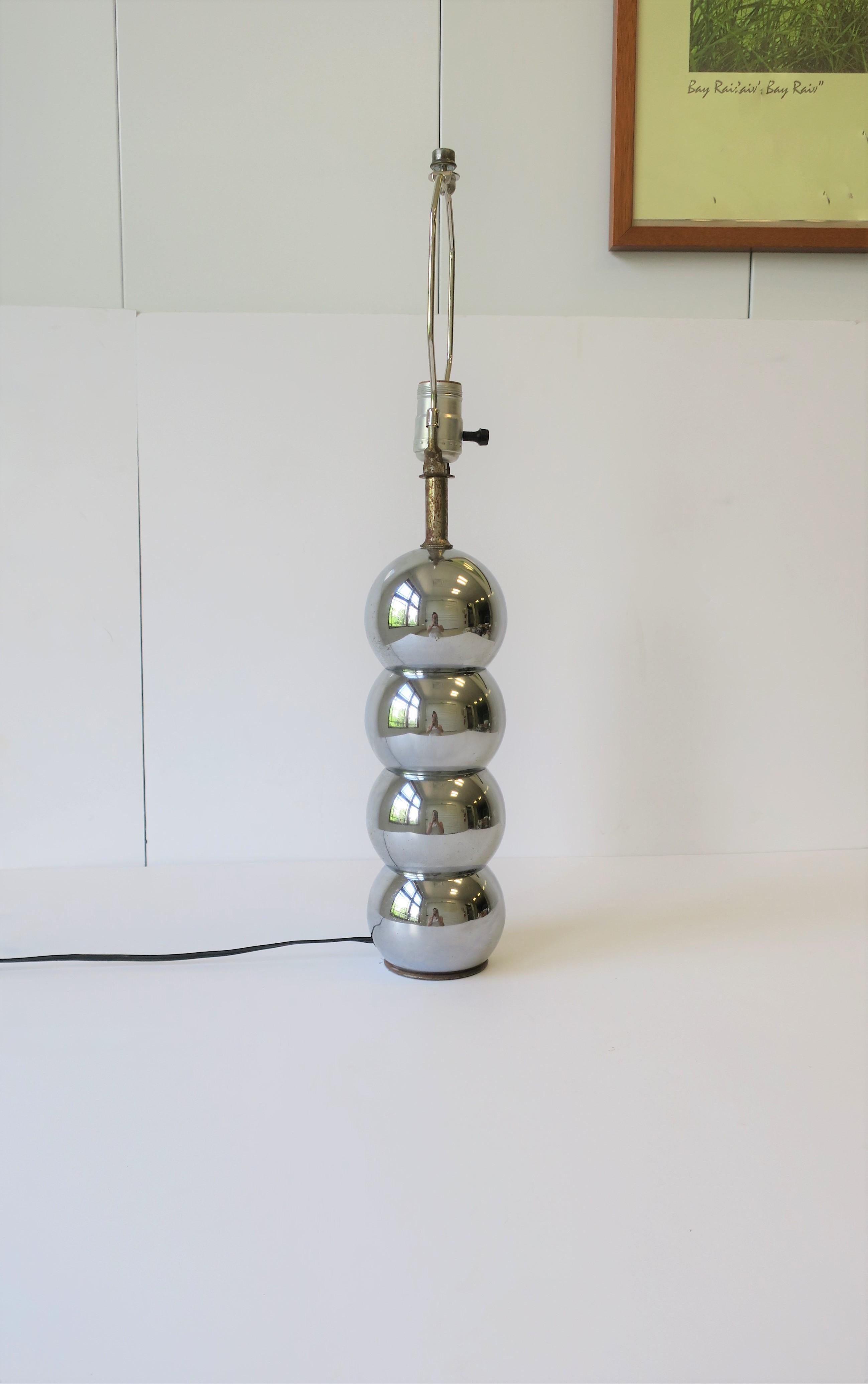 1970s Modern Stacked Chrome Ball Desk or Table Lamp Small  6