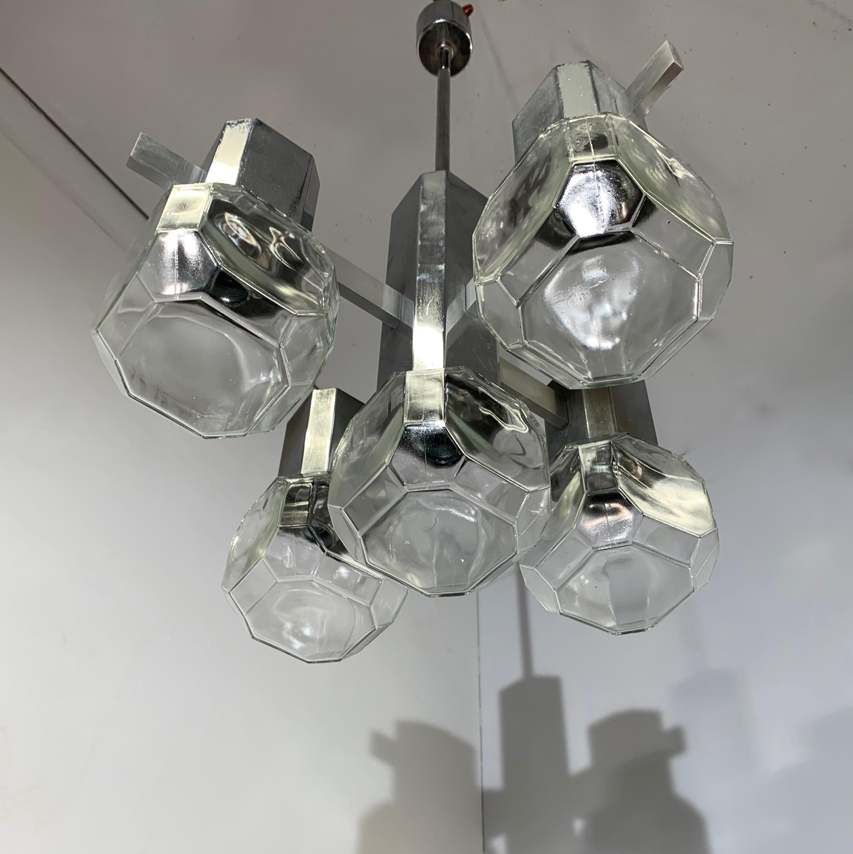 Mid-Century Modern Chrome Metal Pendant Light with Cubical Design Glass Shades For Sale 4