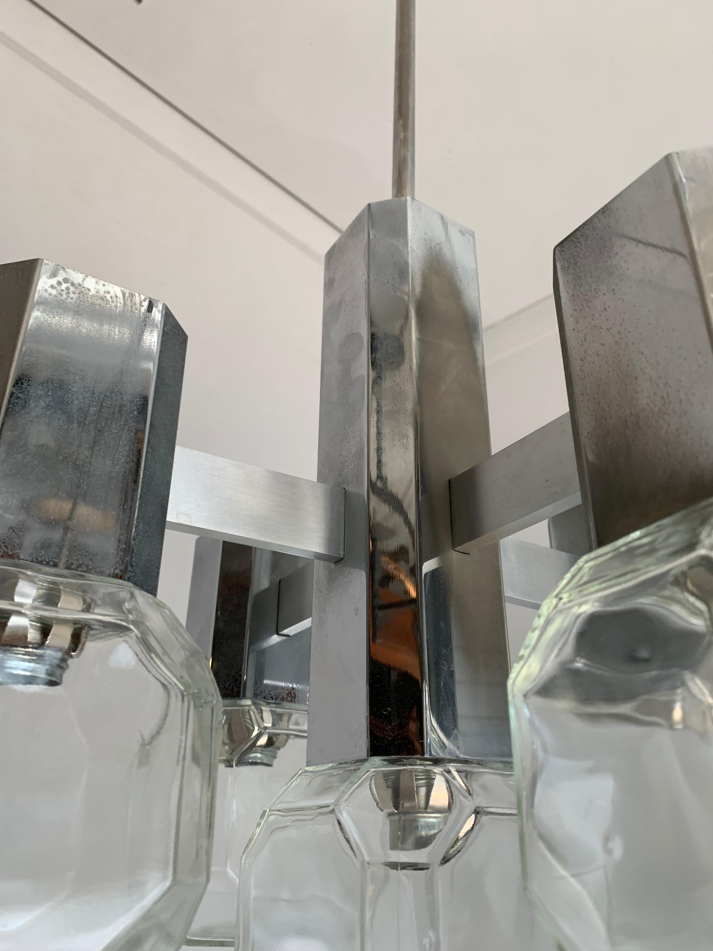Moderne Pendelleuchte aus Chrom und Metall mit kubischem Design und Glasschirmen aus der Mitte des Jahrhunderts im Zustand „Gut“ im Angebot in Lisse, NL