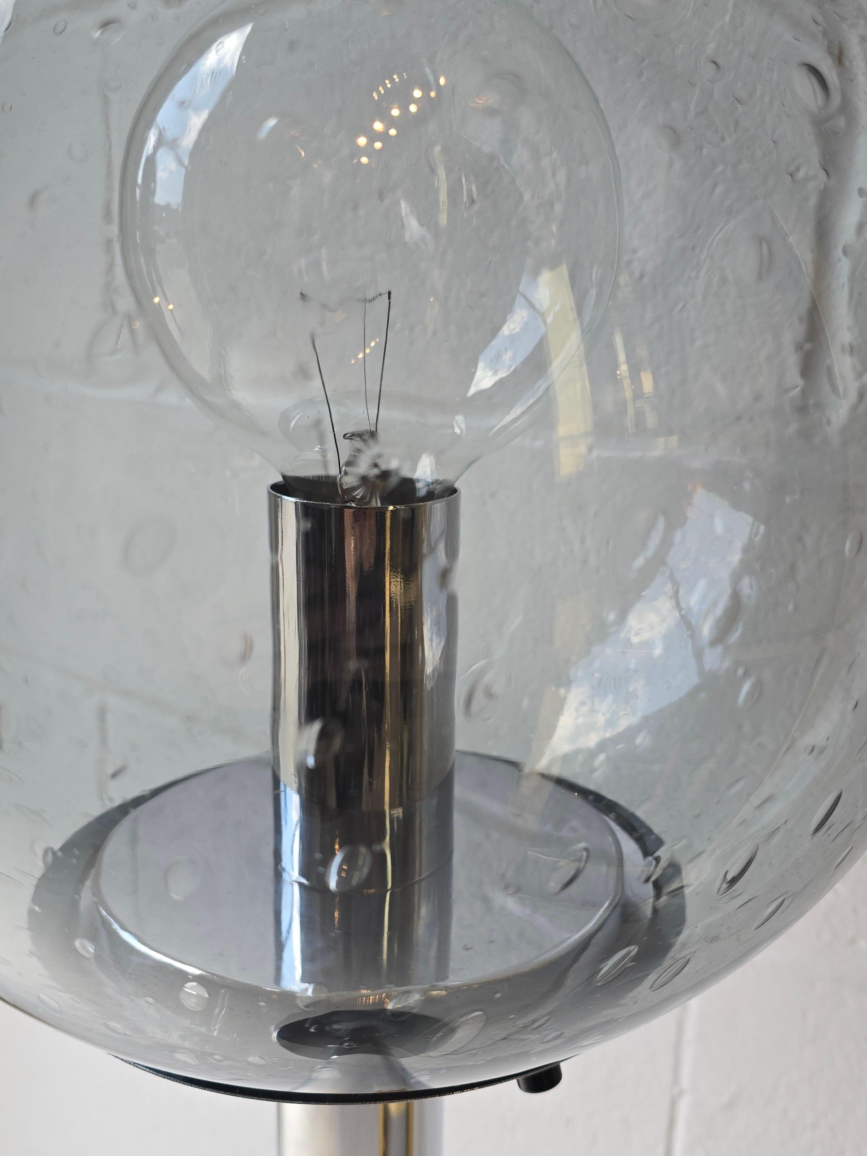 Lámpara Globe Lighting Tubular y de Vidrio Artístico Cromado Moderno de Mediados de Siglo Vidrio artístico en venta