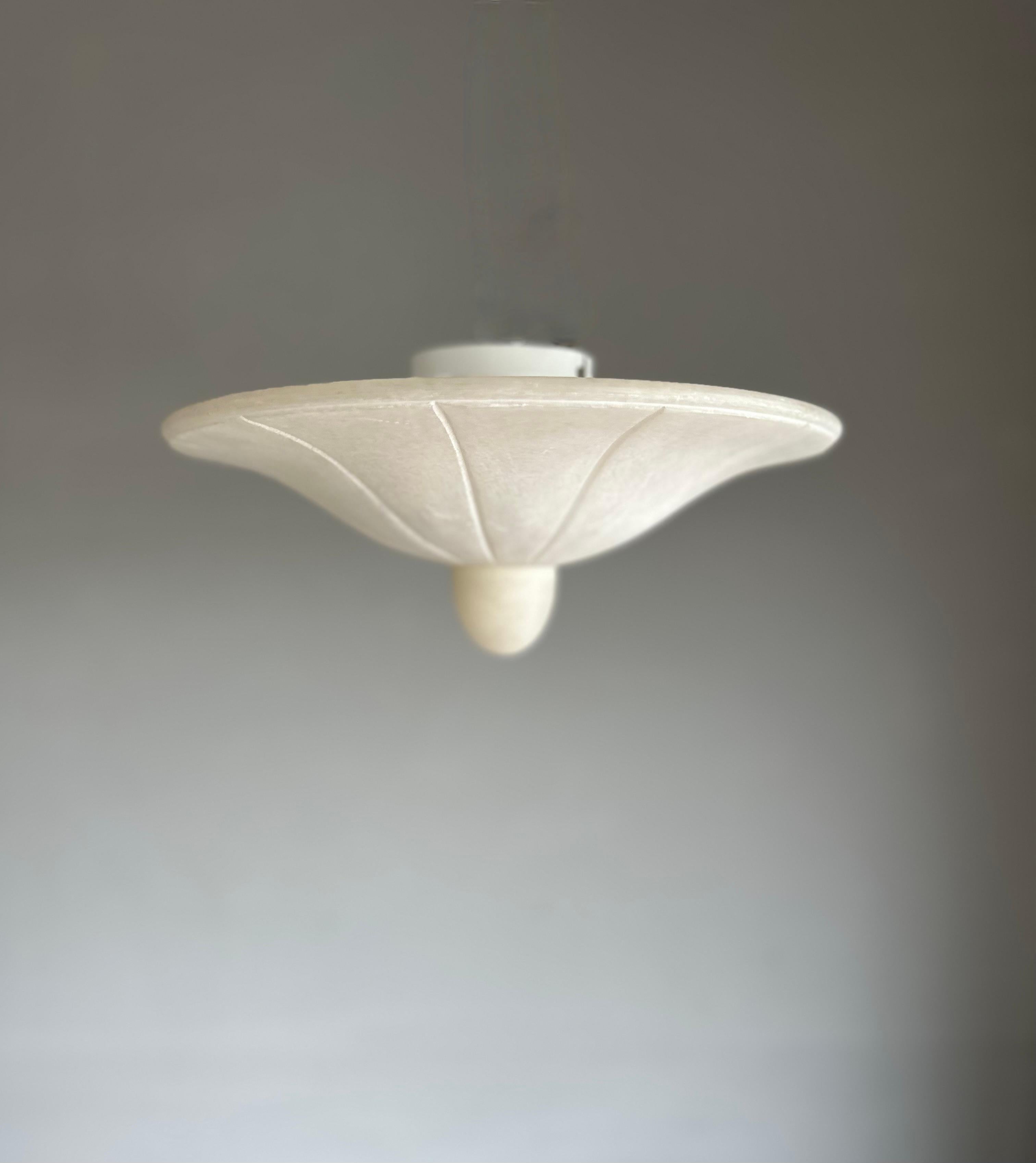 Midcentury Modern Classical Design, Alabaster Flush Mount / Pendant Light For Sale 7