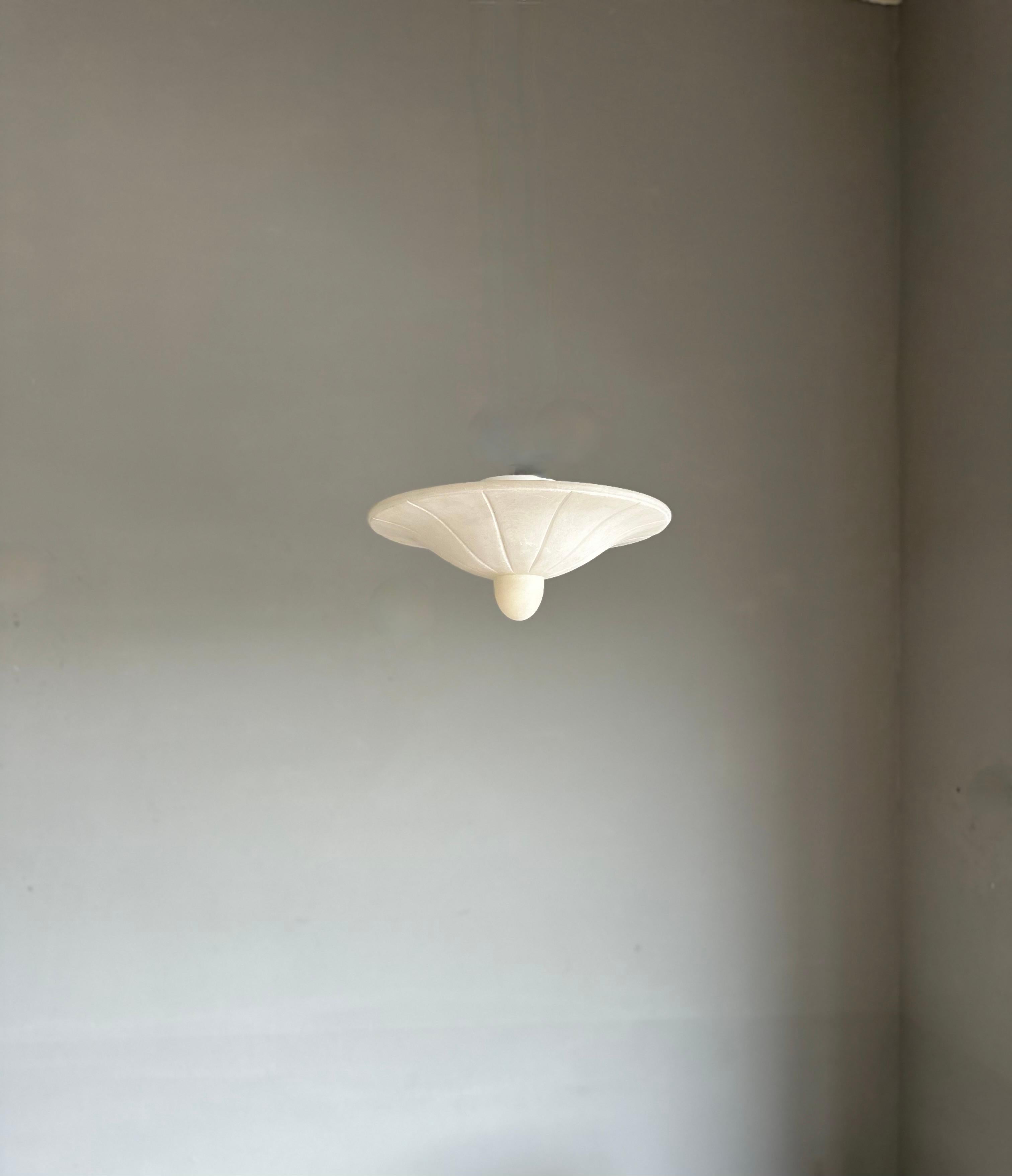 Midcentury Modern Classical Design, Alabaster Flush Mount / Pendant Light In Excellent Condition For Sale In Lisse, NL