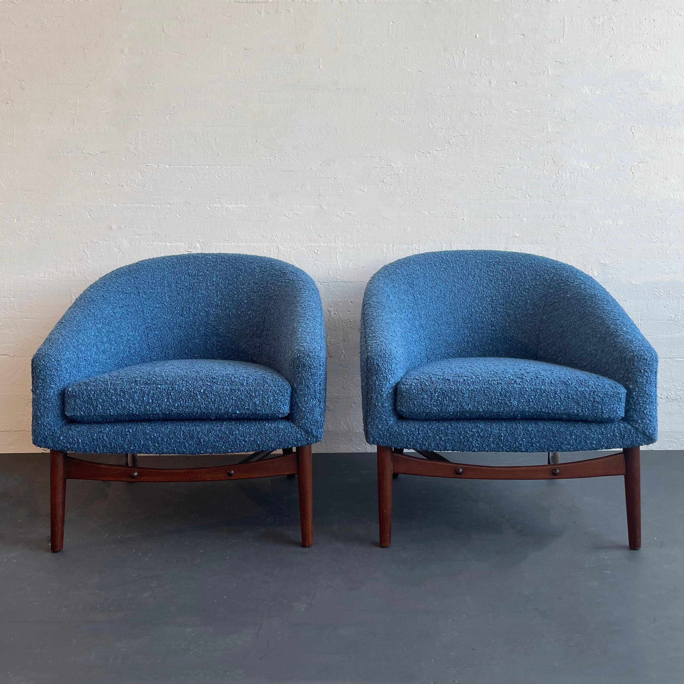 Midcentury Modern Club Chairs By Lawrence Peabody For Richardson Nemschoff For Sale 3