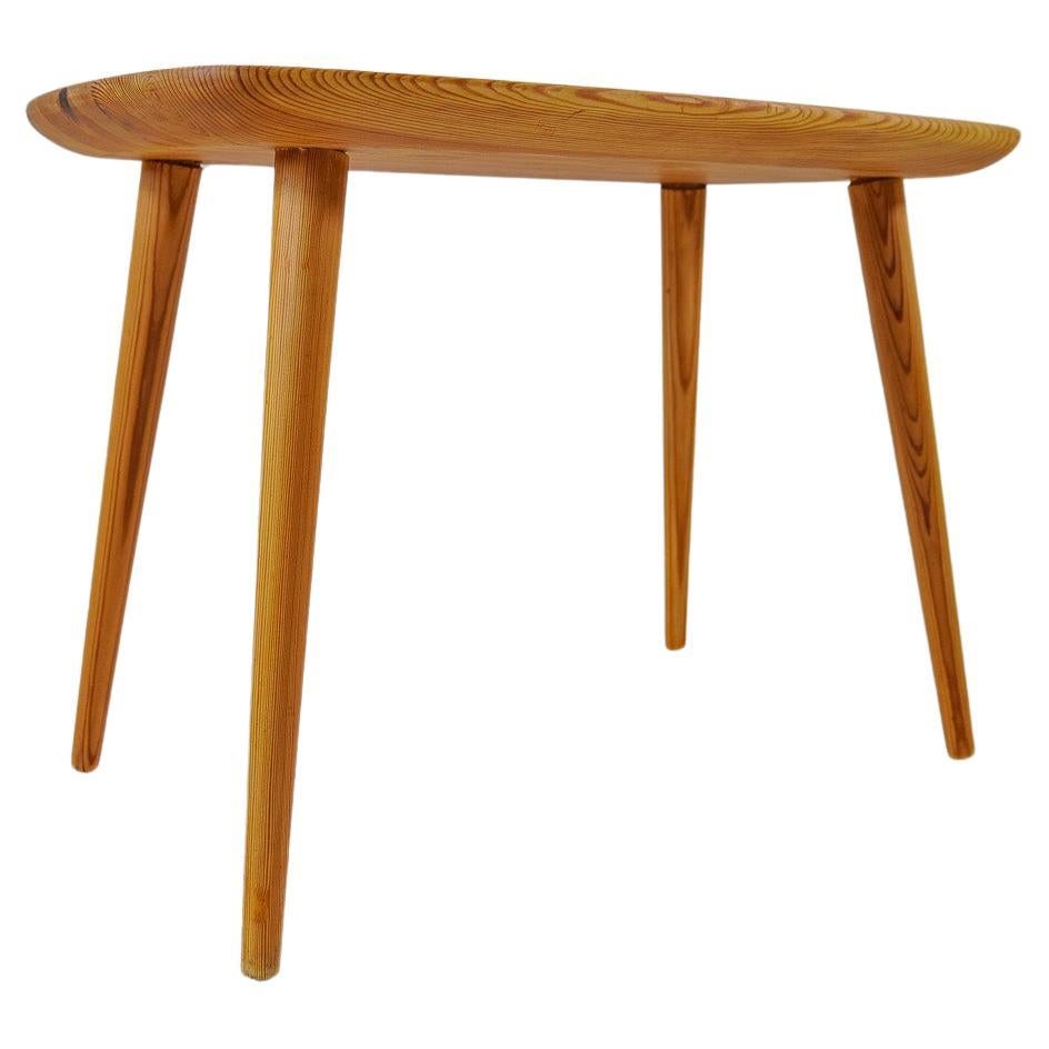 Midcentury Modern Coffe Table in Pine Sweden 1940s For Sale