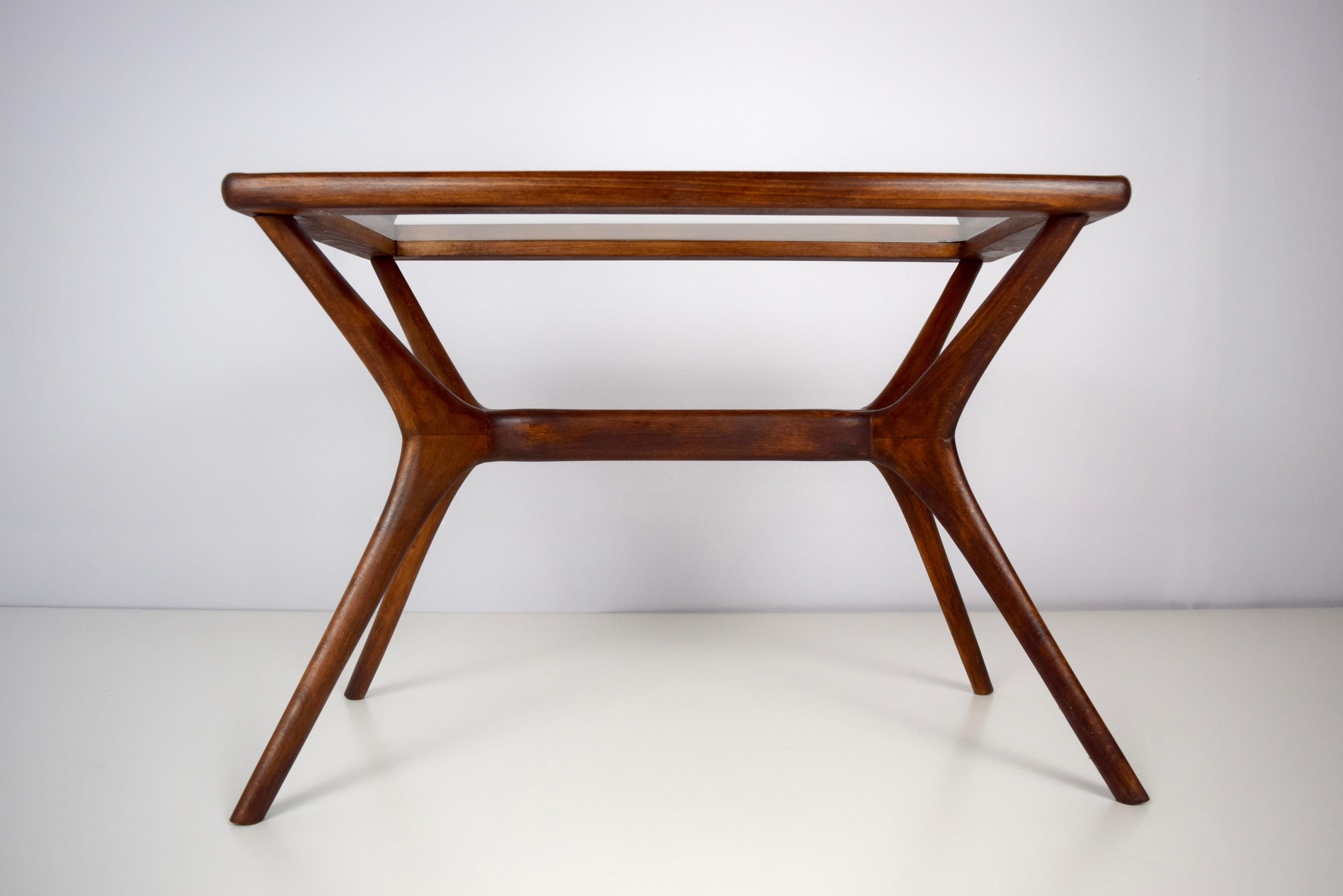 Italian Mid-Century Modern Coffee Table in Wood and Glass, Italy, 1950s