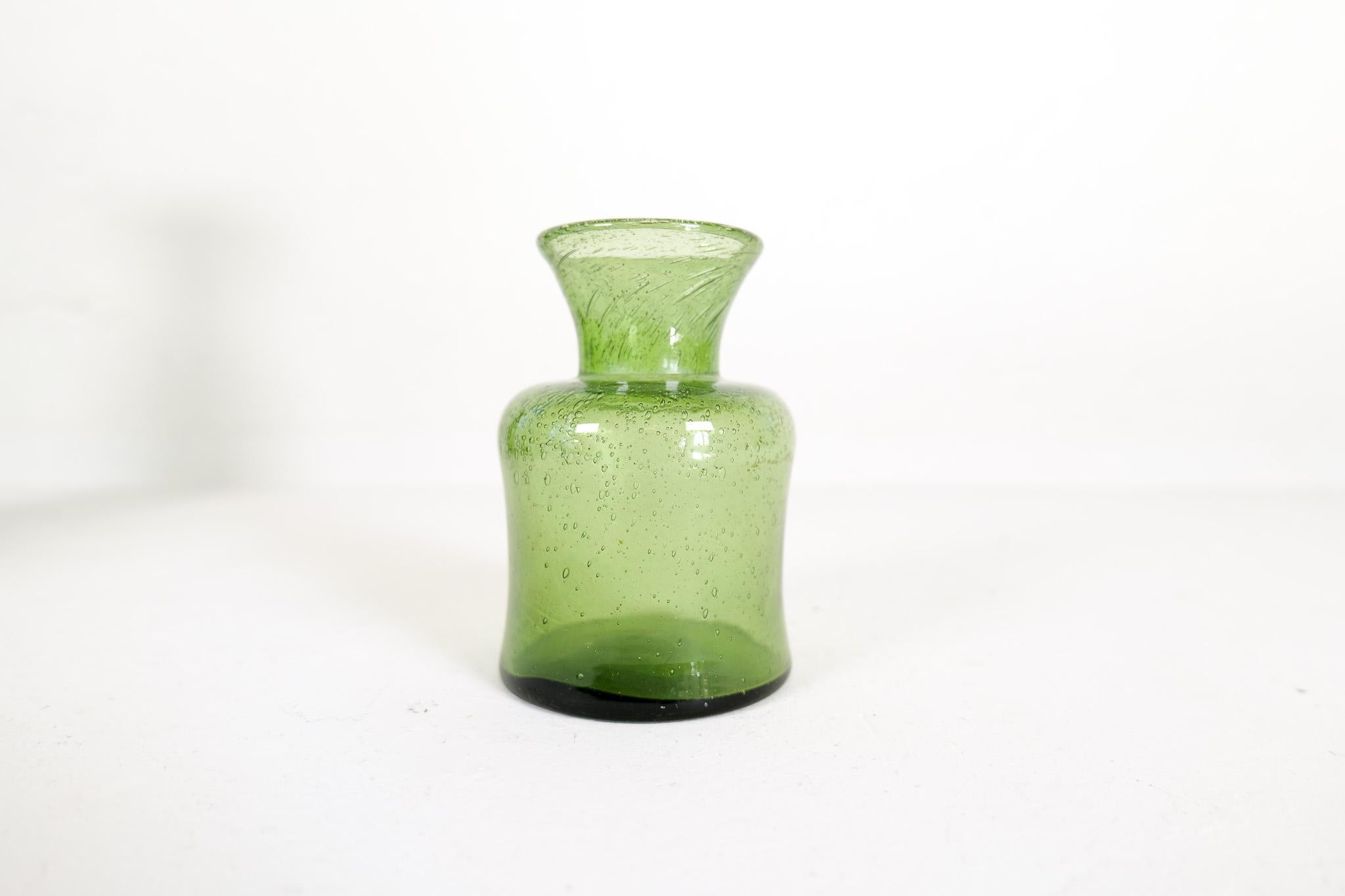 Midcentury Modern Collection of Six Green Vases by Erik Hoglund, Sweden, 1960s For Sale 4