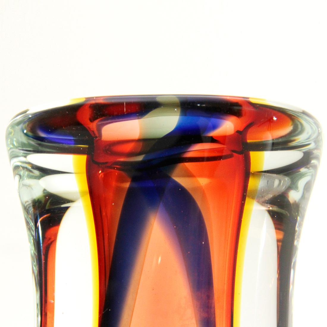 Midcentury Modern Colored Murano Glass Flower Vase, 1950s In Good Condition For Sale In Savona, IT