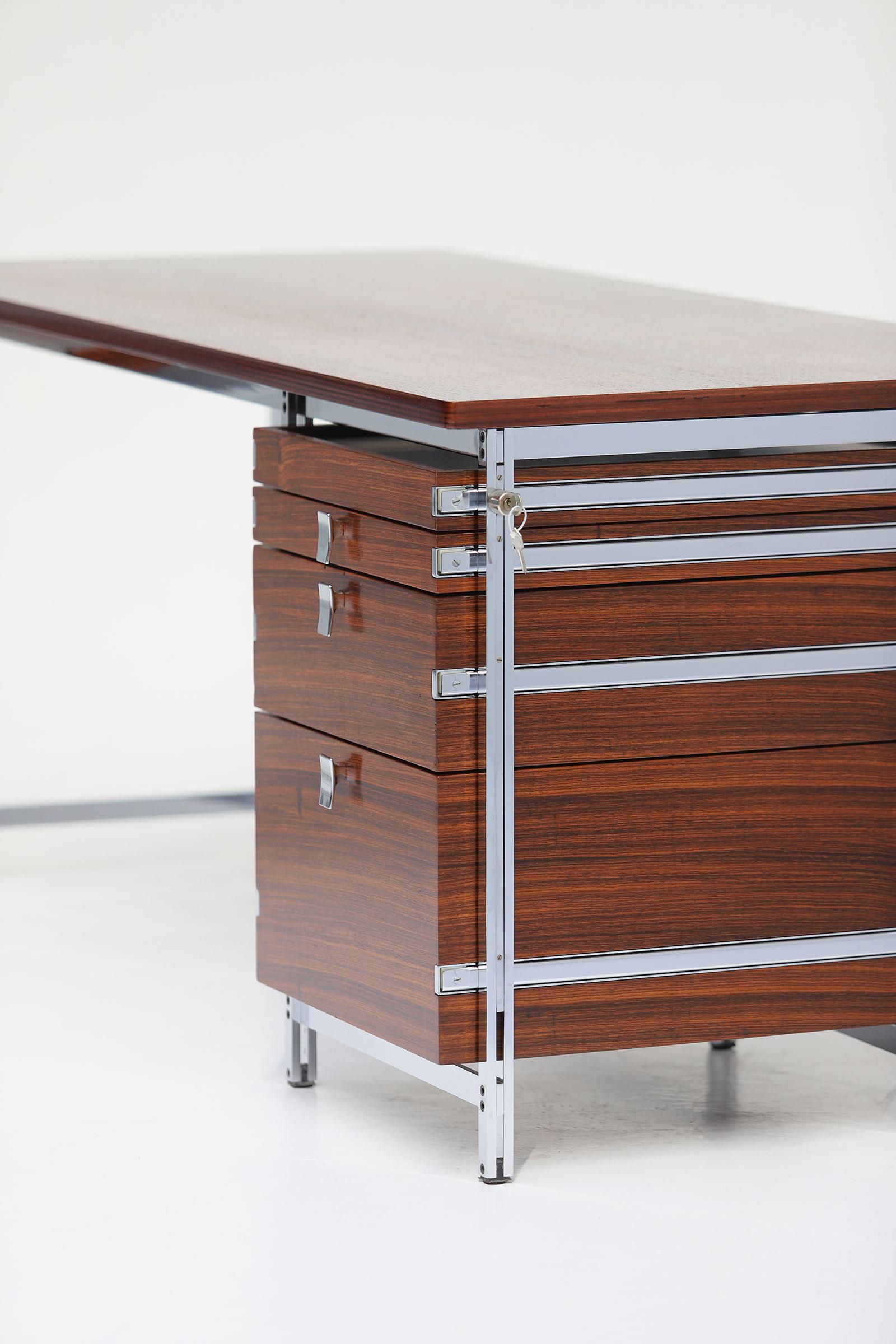 Mid-Century Modern Corner Office Desk by Jules Wabbes Designed in 1957 4