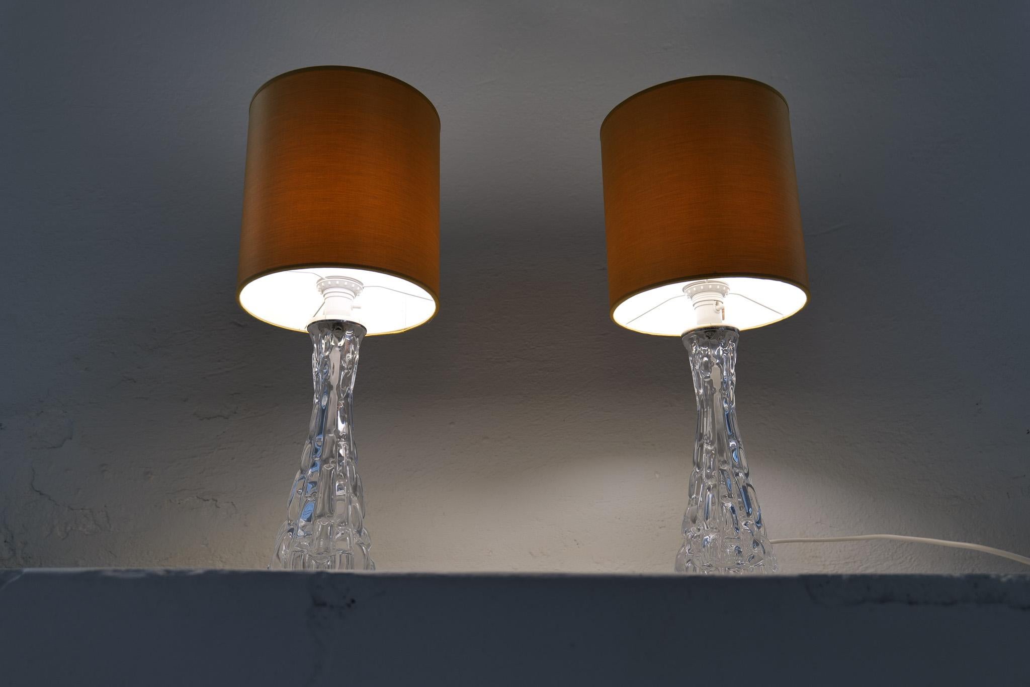Lampes de table en cristal modernes du milieu du siècle Orrefors par Carl Fagerlund Suède 1970 en vente 3