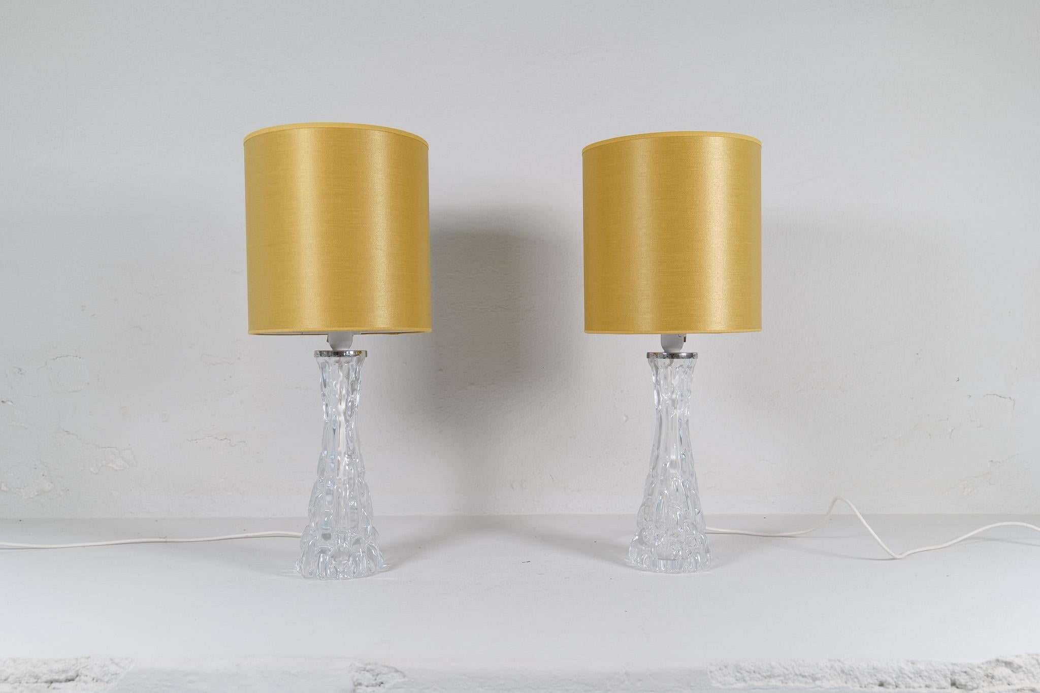 Lampes de table en cristal modernes du milieu du siècle Orrefors par Carl Fagerlund Suède 1970 Bon état - En vente à Hillringsberg, SE