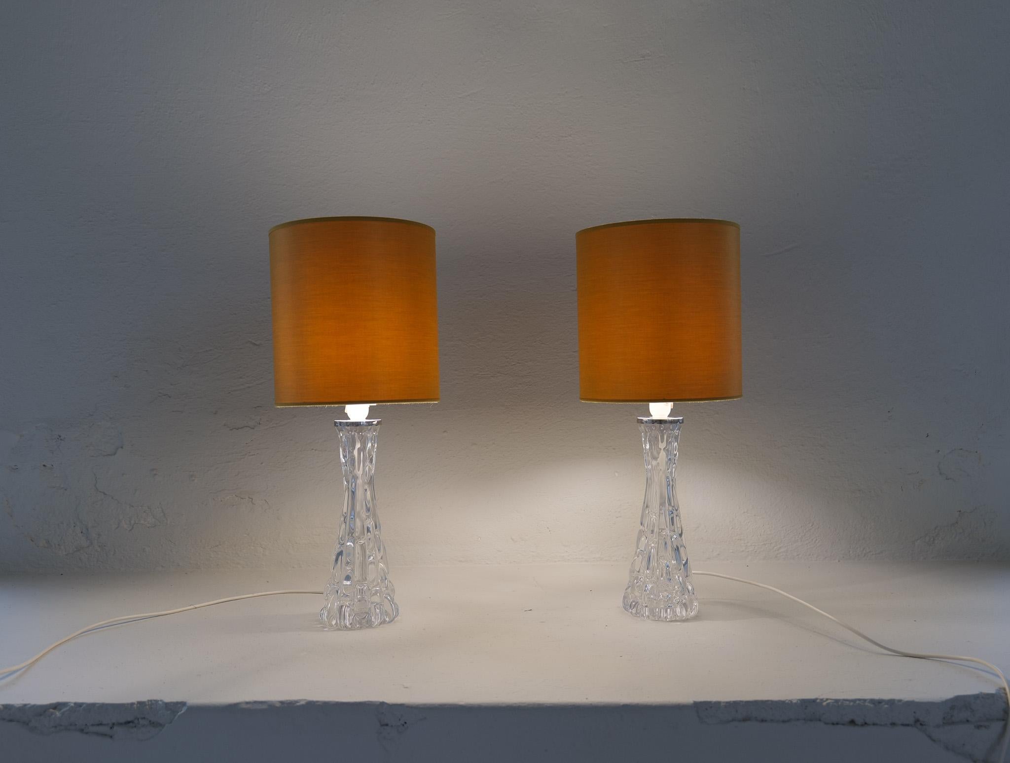 Lampes de table en cristal modernes du milieu du siècle Orrefors par Carl Fagerlund Suède 1970 en vente 1