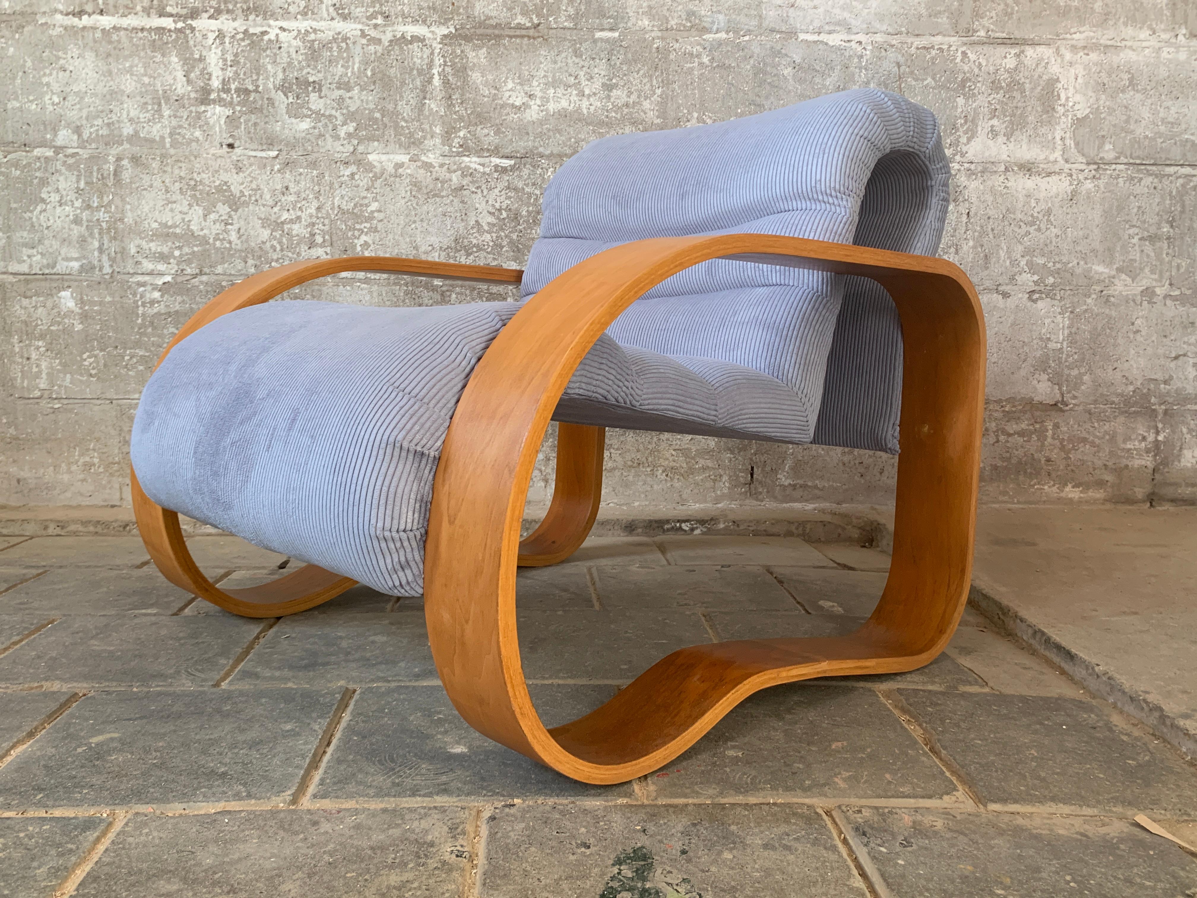 Fauteuil de salon ondulé et courbé moderne du milieu du siècle dernier de Jan Bocan, Tchèque 1970 en vente 14