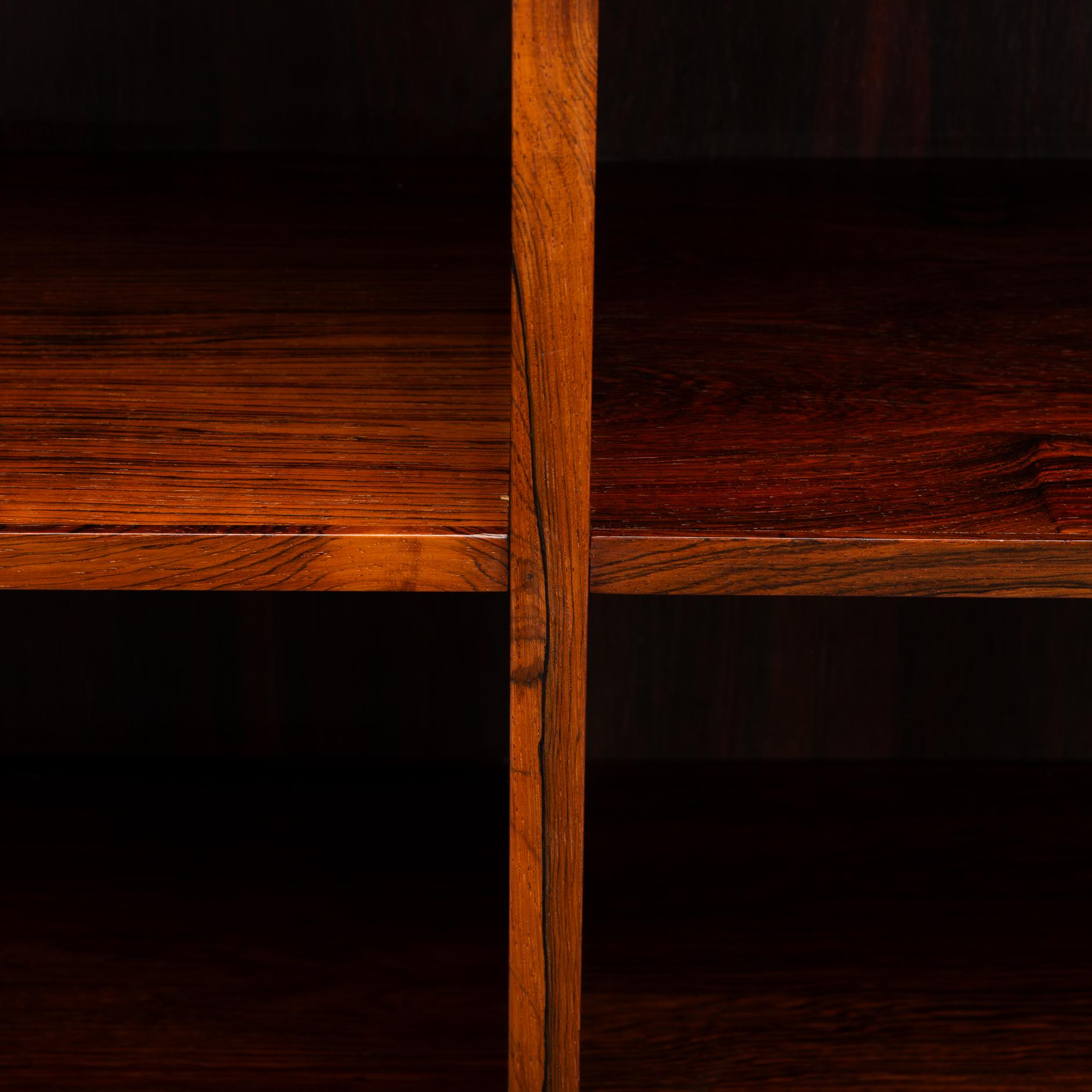 Impiallacciato Libreria in palissandro di design danese del Medioevo, anni '60 in vendita