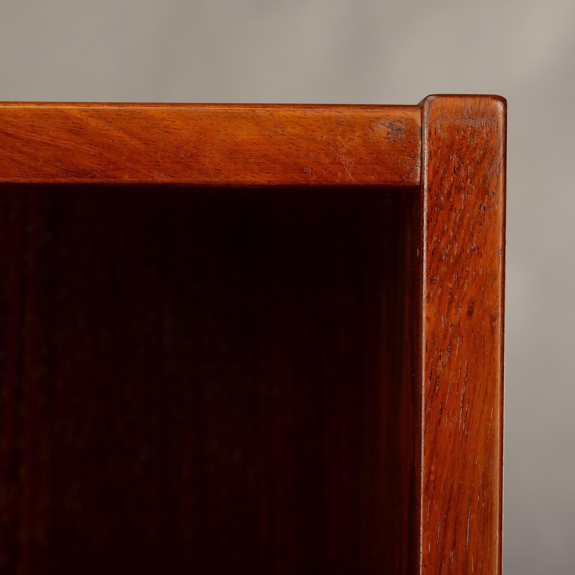 Librería de palisandro de diseño danés moderno de mediados de siglo de Hundevad & Co, años 60 Danés en venta