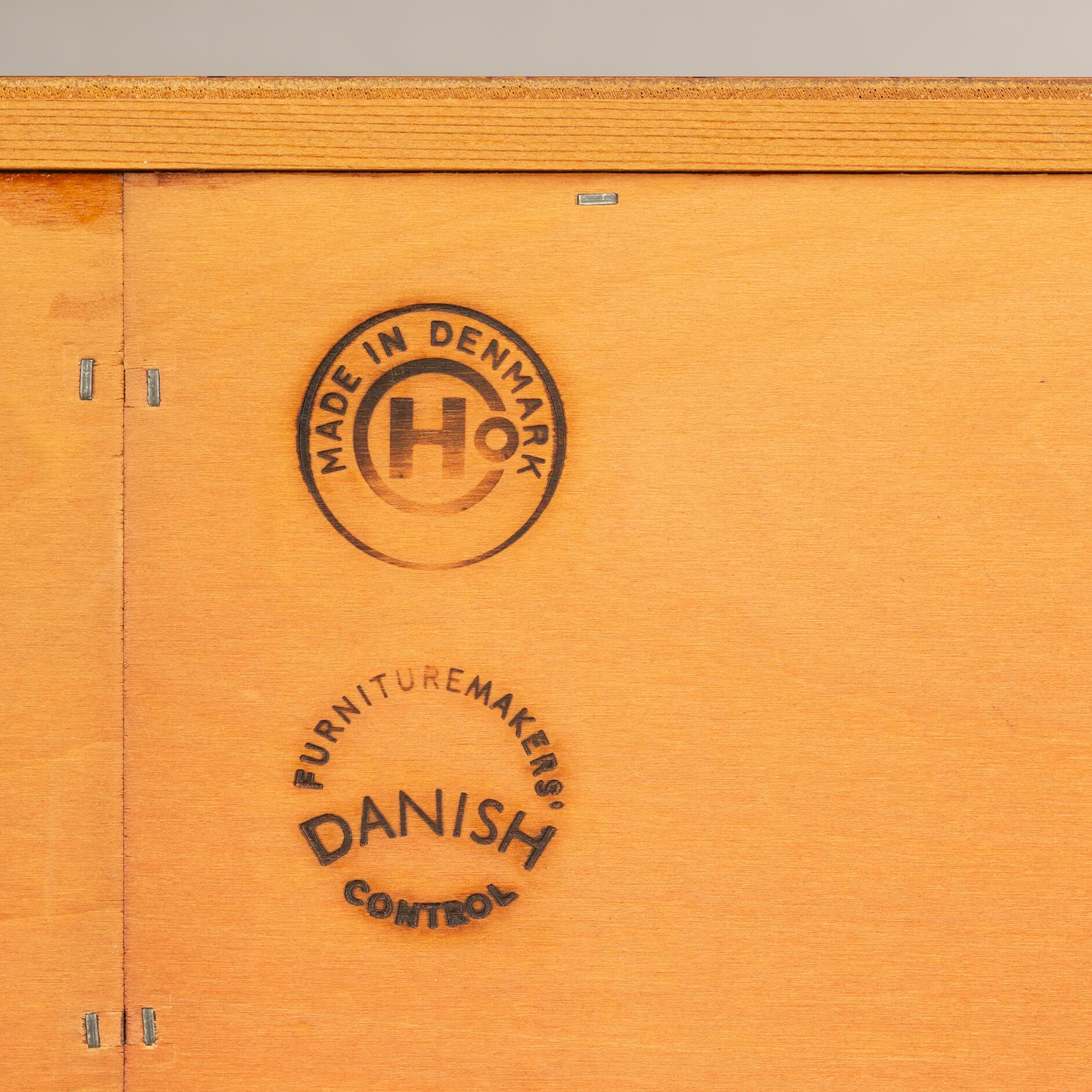 Midcentury Modern Danish Design Rosewood Bookcase by Hundevad & Co, 1960s For Sale 2