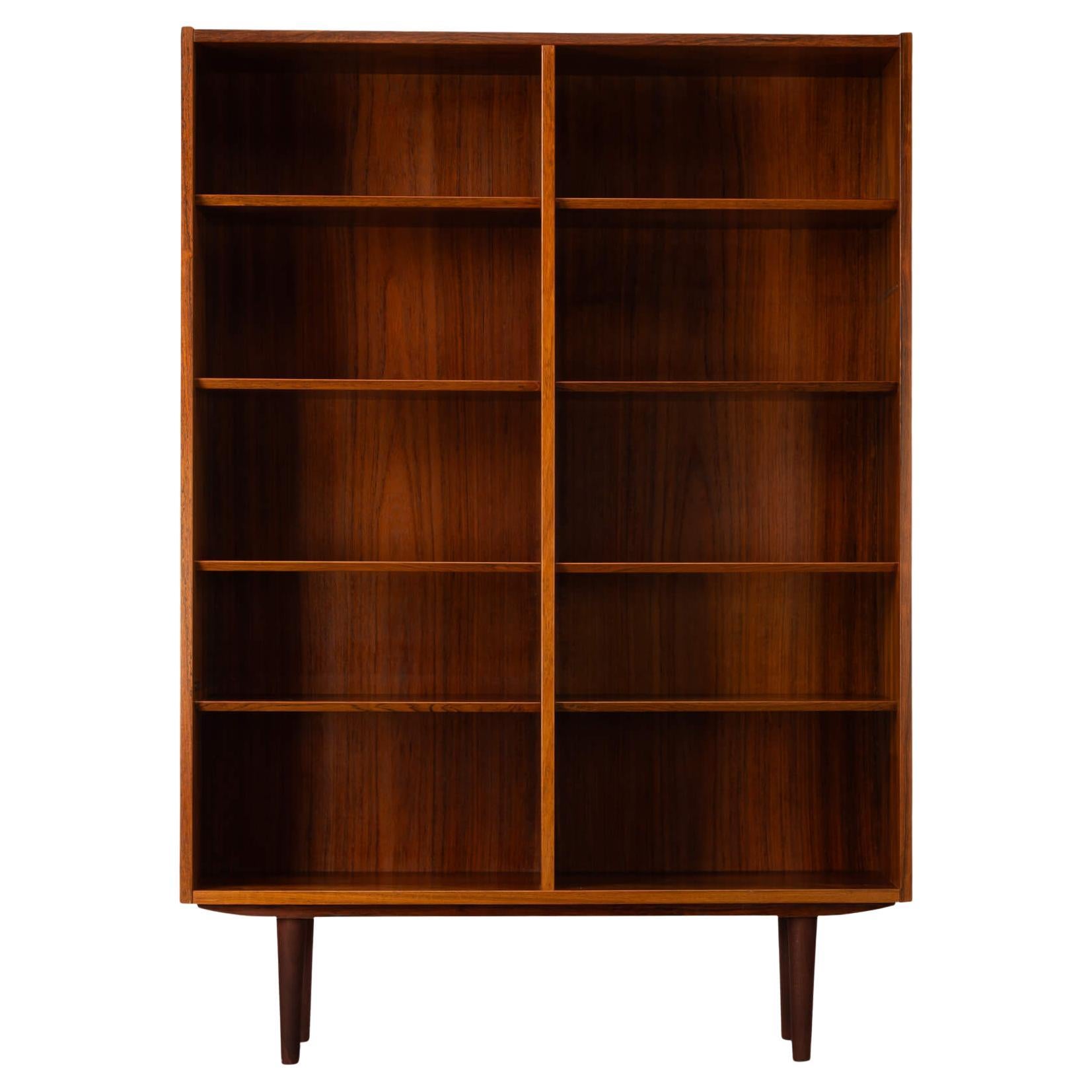 Midcentury Modern Danish Design Rosewood Bookcase by Hundevad & Co, 1960s For Sale