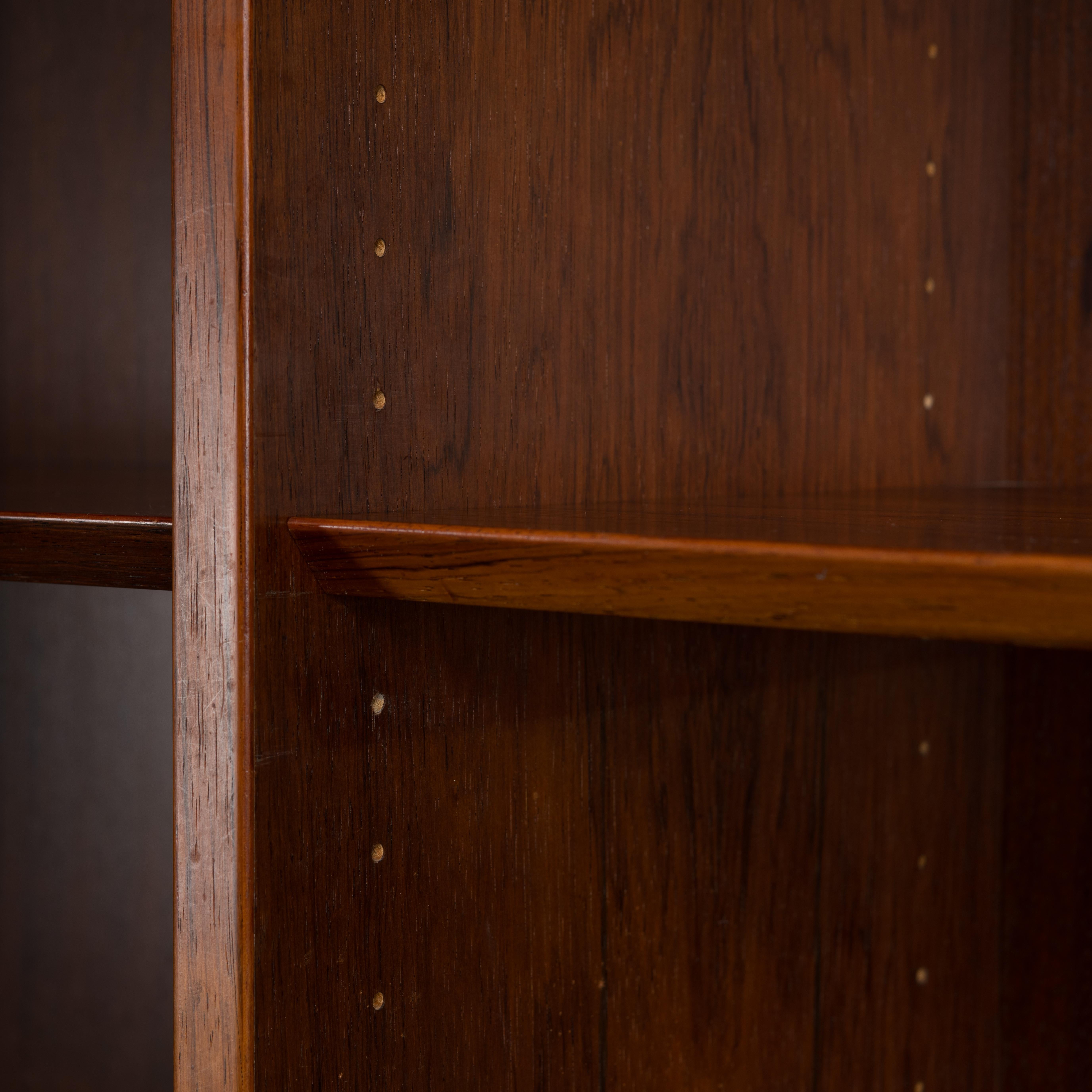 Palissandro Midcentury Modern Danish Low  Rosewood Bookcase by Hundevad & Co, 1960s in vendita