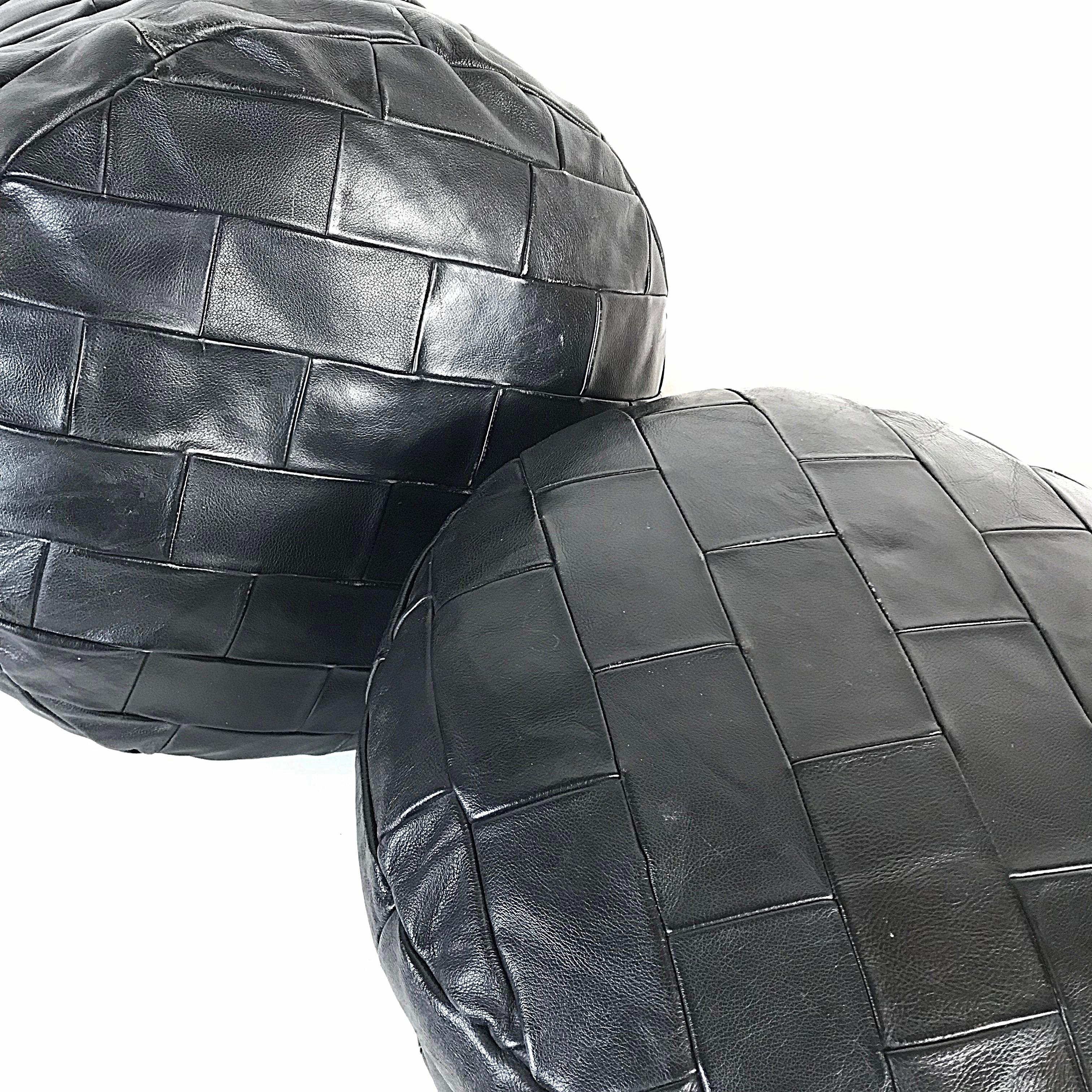 Mid-Century Modern De Sede Black Leather Patchwork DS80 Pouf, 1970s Switzerland (Schweizerisch)