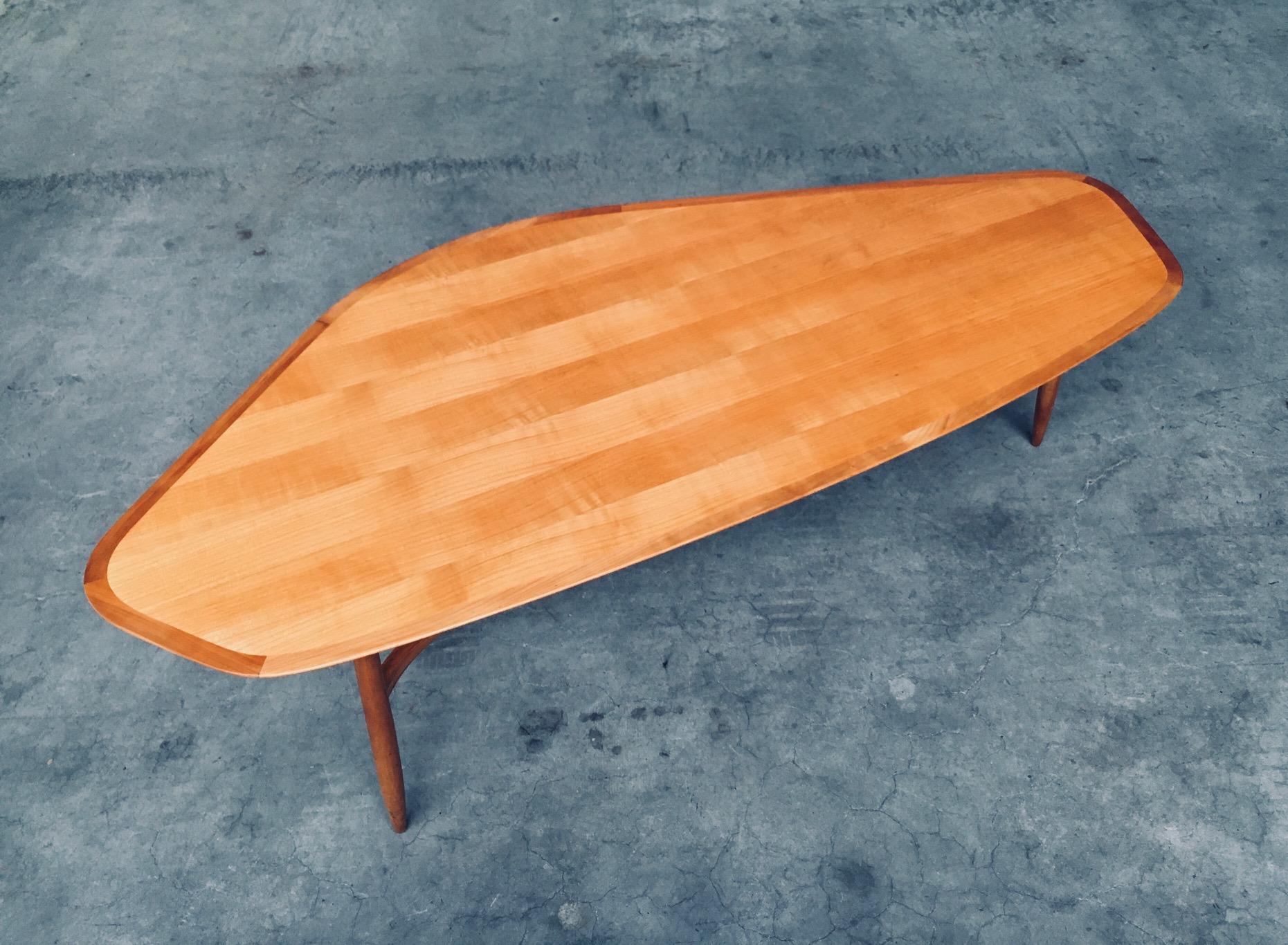 Moderner Boomerang-Couchtisch aus der Mitte des Jahrhunderts von Svante Skogh, Schweden 1960er Jahre im Angebot 9