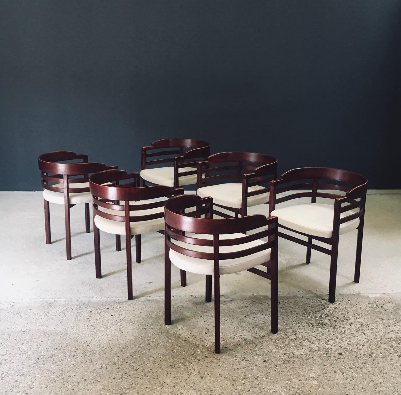 Mid-Century Modern Midcentury Modern Design Curved Dining Chair Set, Italy 1970's en vente