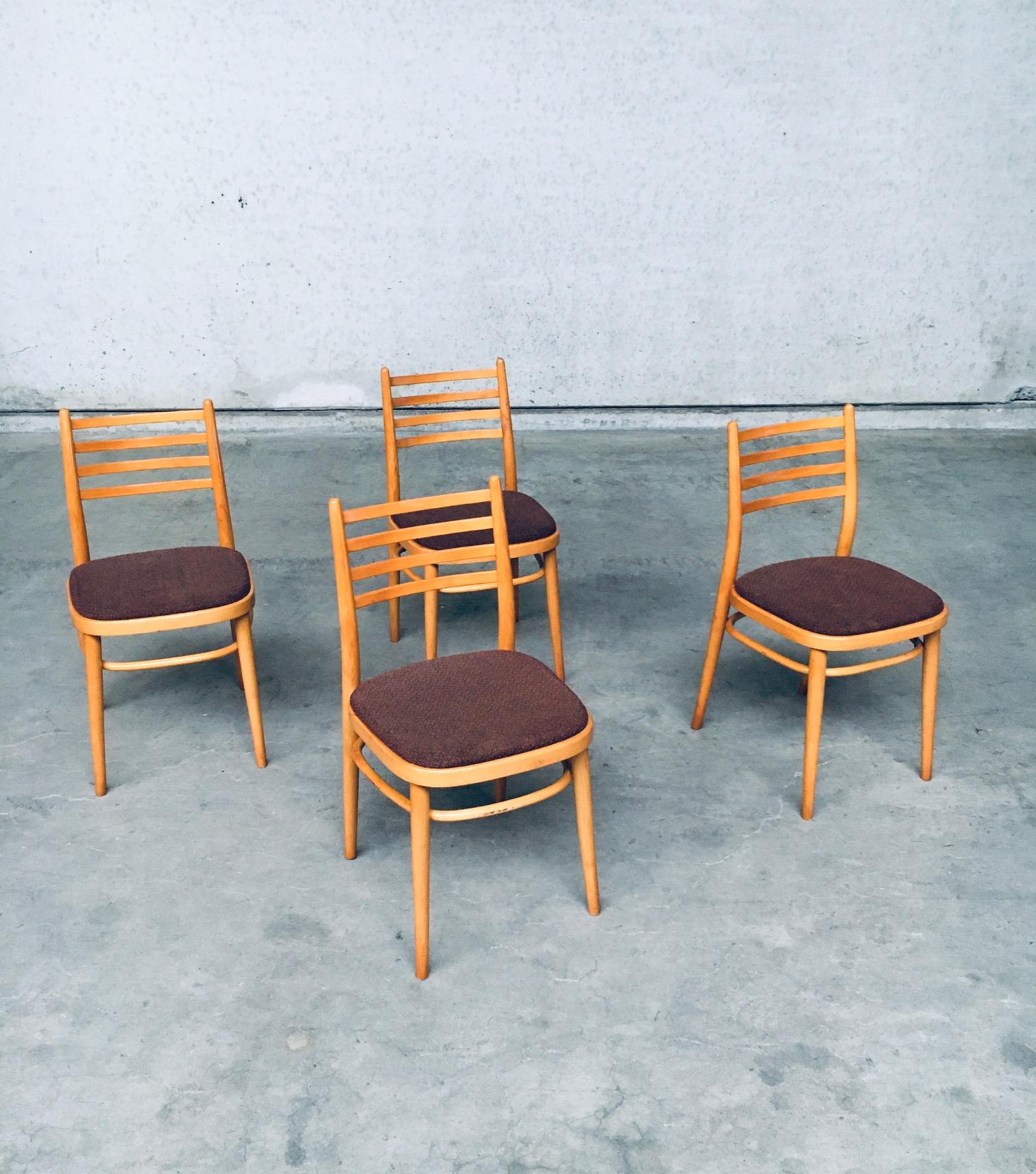 Mid-Century Modern Design Dining Chair Set by Ton, 1968, Czechoslovakia In Good Condition For Sale In Oud-Turnhout, VAN