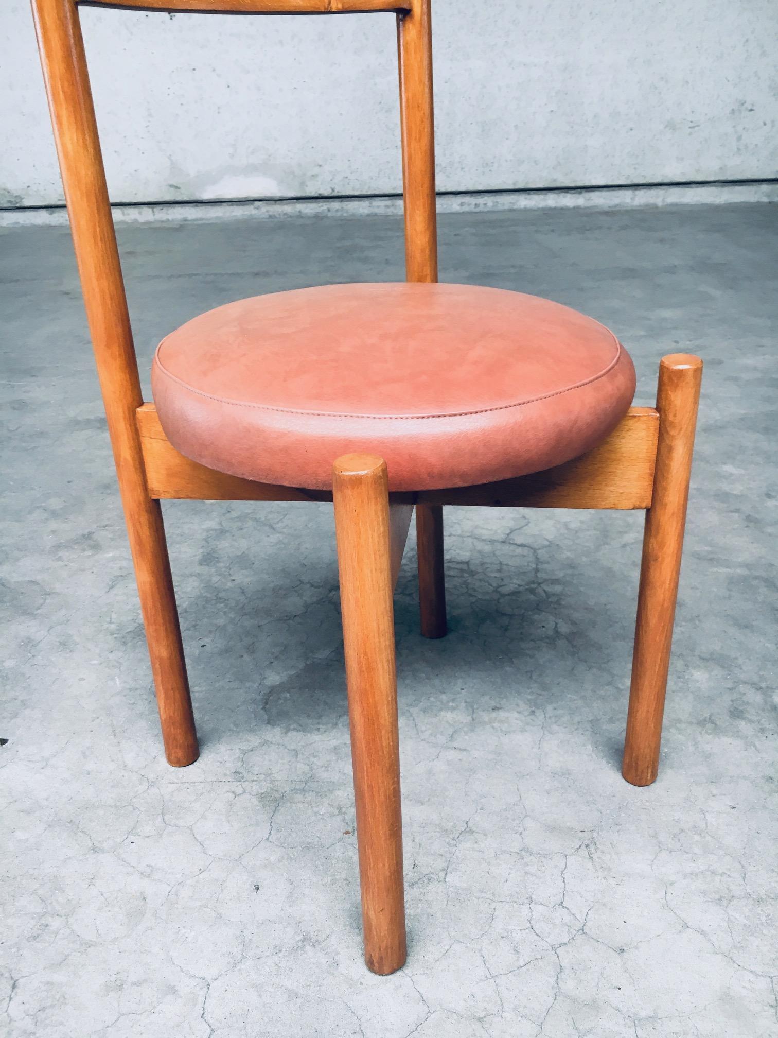 Midcentury Modern Design Dining Chair set in the style of Charlotte Perriand For Sale 9