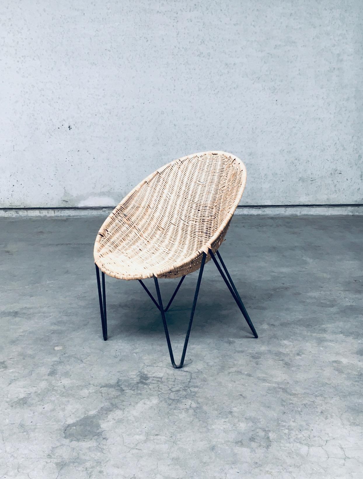 Midcentury Modern Design EGG Basket Wicker Chair set, Italy 1950's For Sale 3