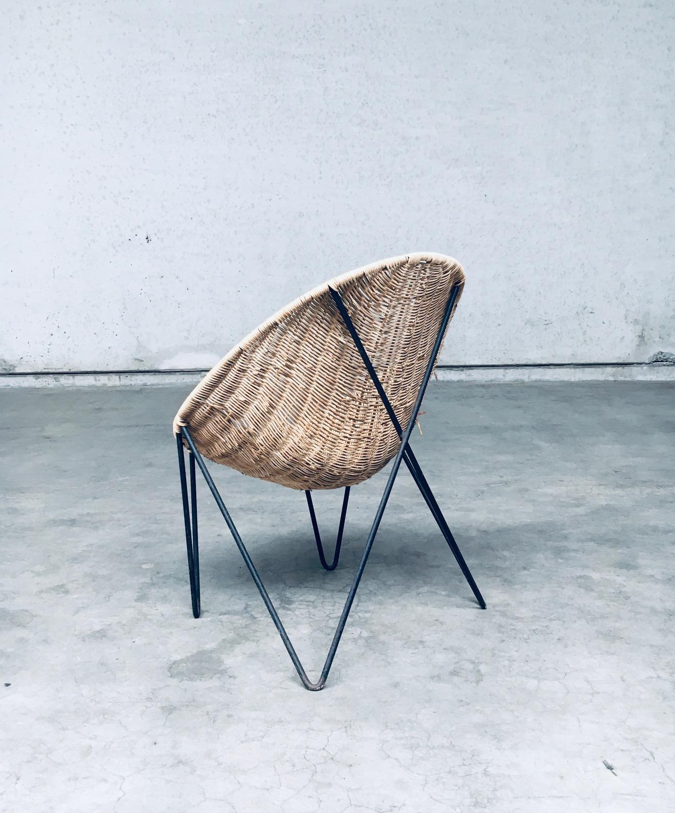 Midcentury Modern Design EGG Basket Wicker Chair set, Italy 1950's For Sale 5