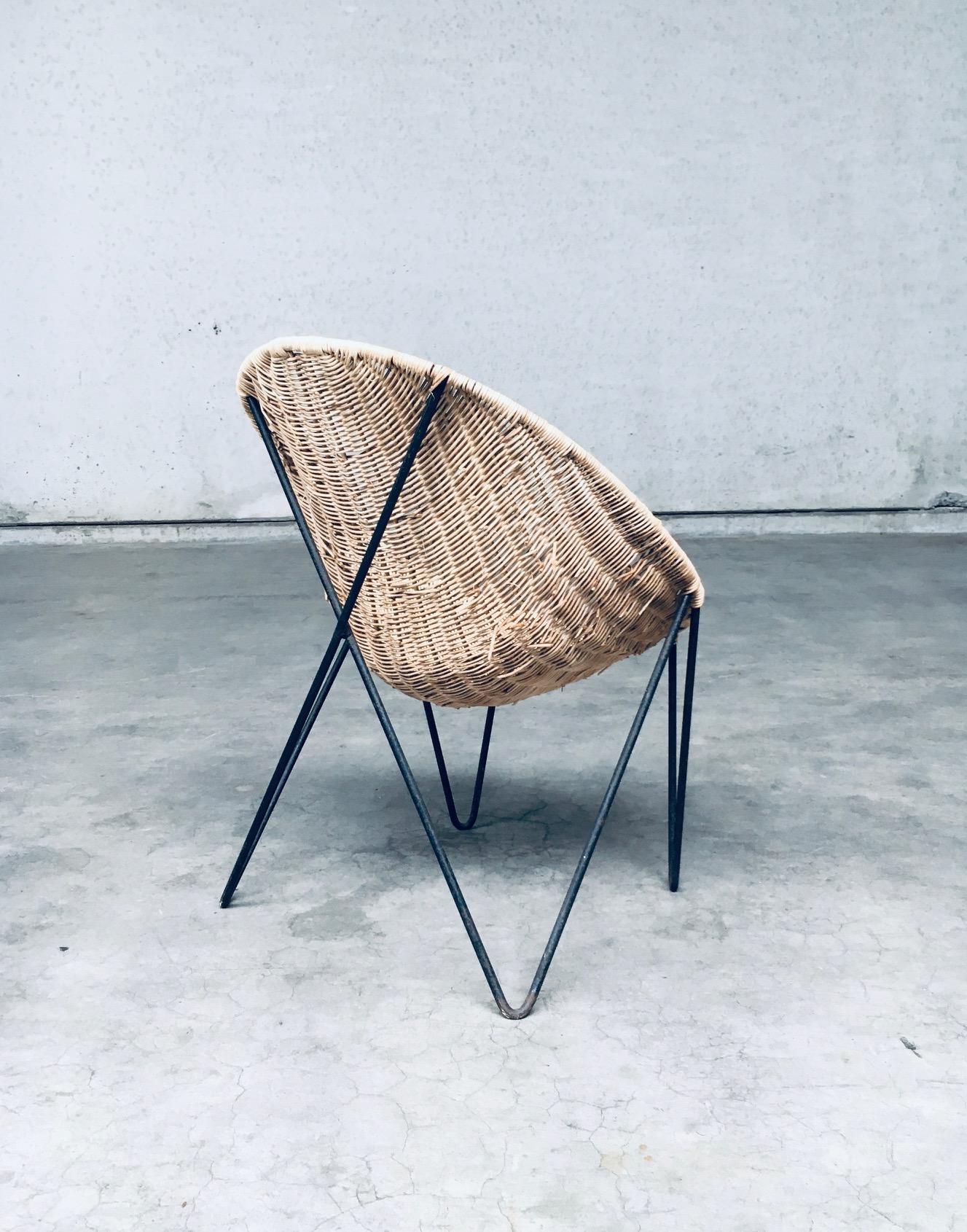 Midcentury Modern Design EGG Basket Wicker Chair set, Italy 1950's For Sale 6