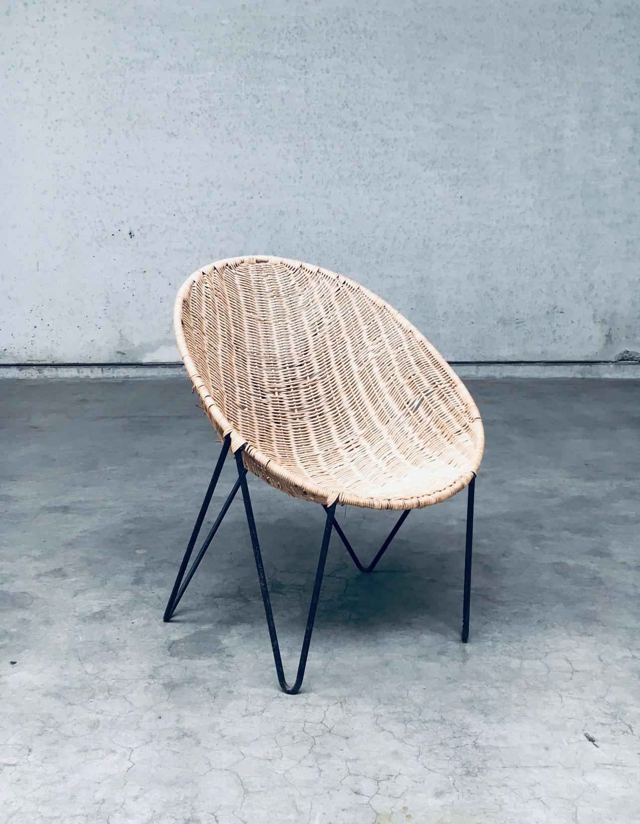 Midcentury Modern Design EGG Basket Wicker Chair set, Italy 1950's For Sale 8