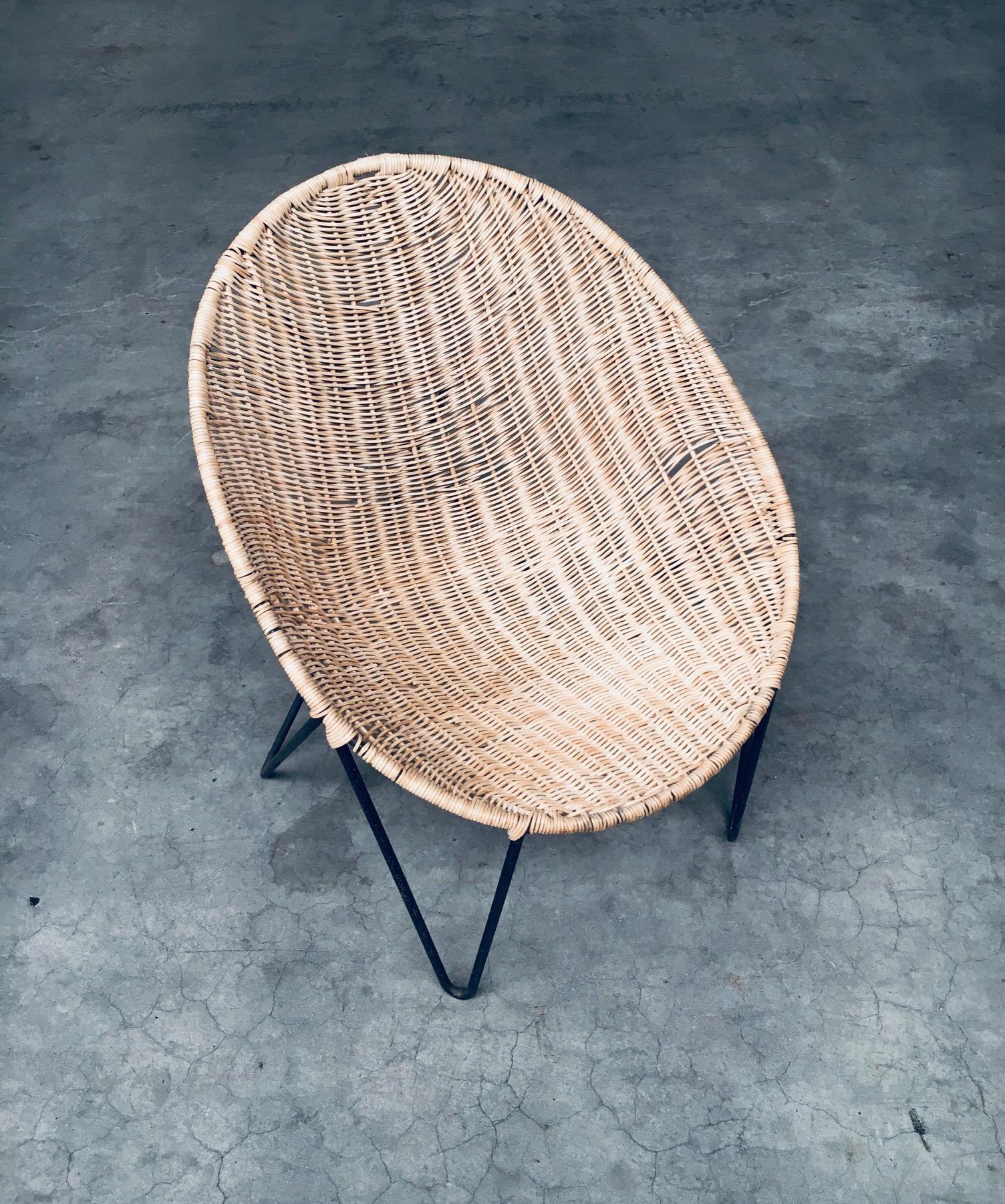 Midcentury Modern Design EGG Basket Wicker Chair set, Italy 1950's For Sale 9