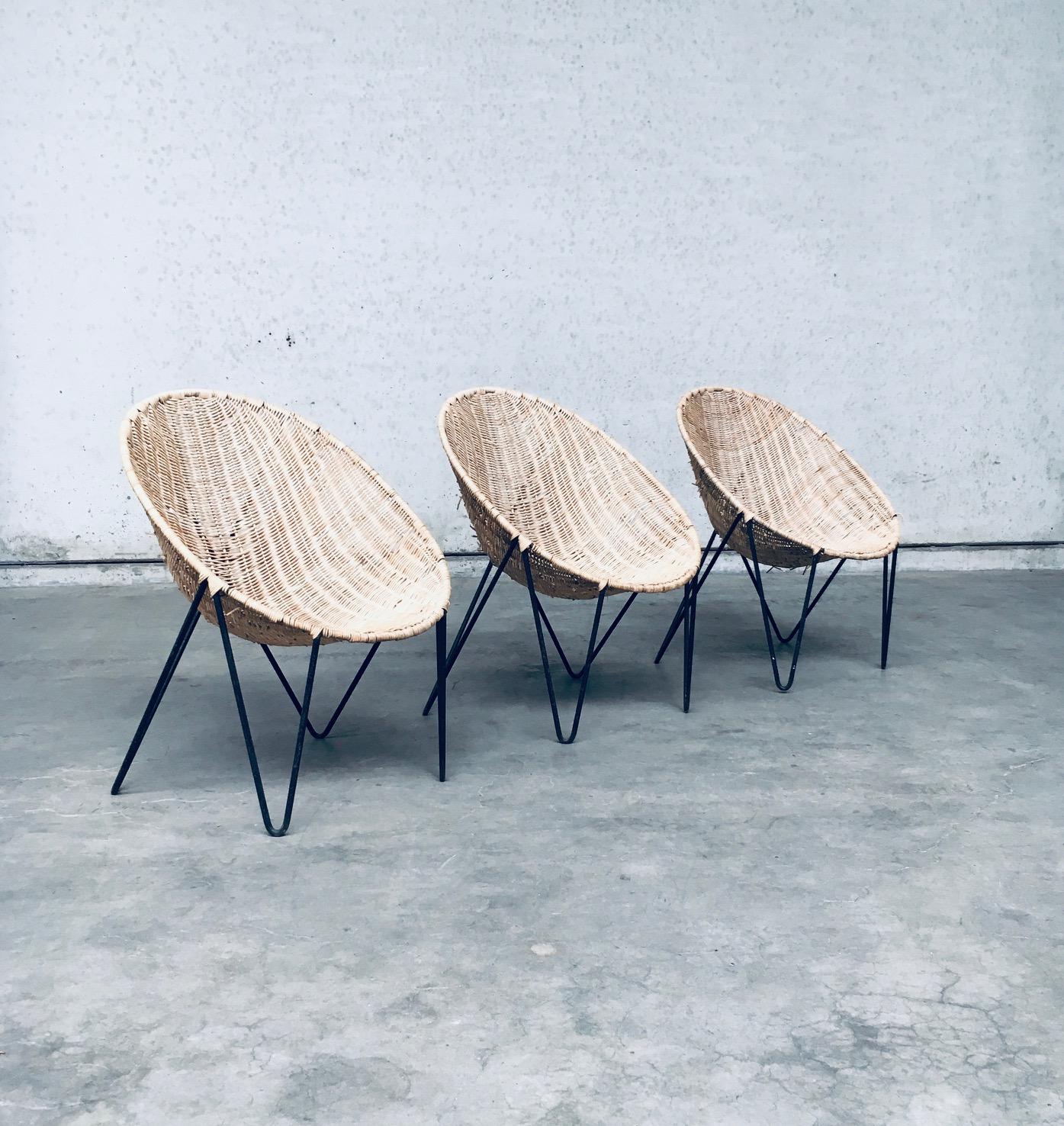 Mid-Century Modern Midcentury Modern Design EGG Basket Wicker Chair set, Italy 1950's For Sale