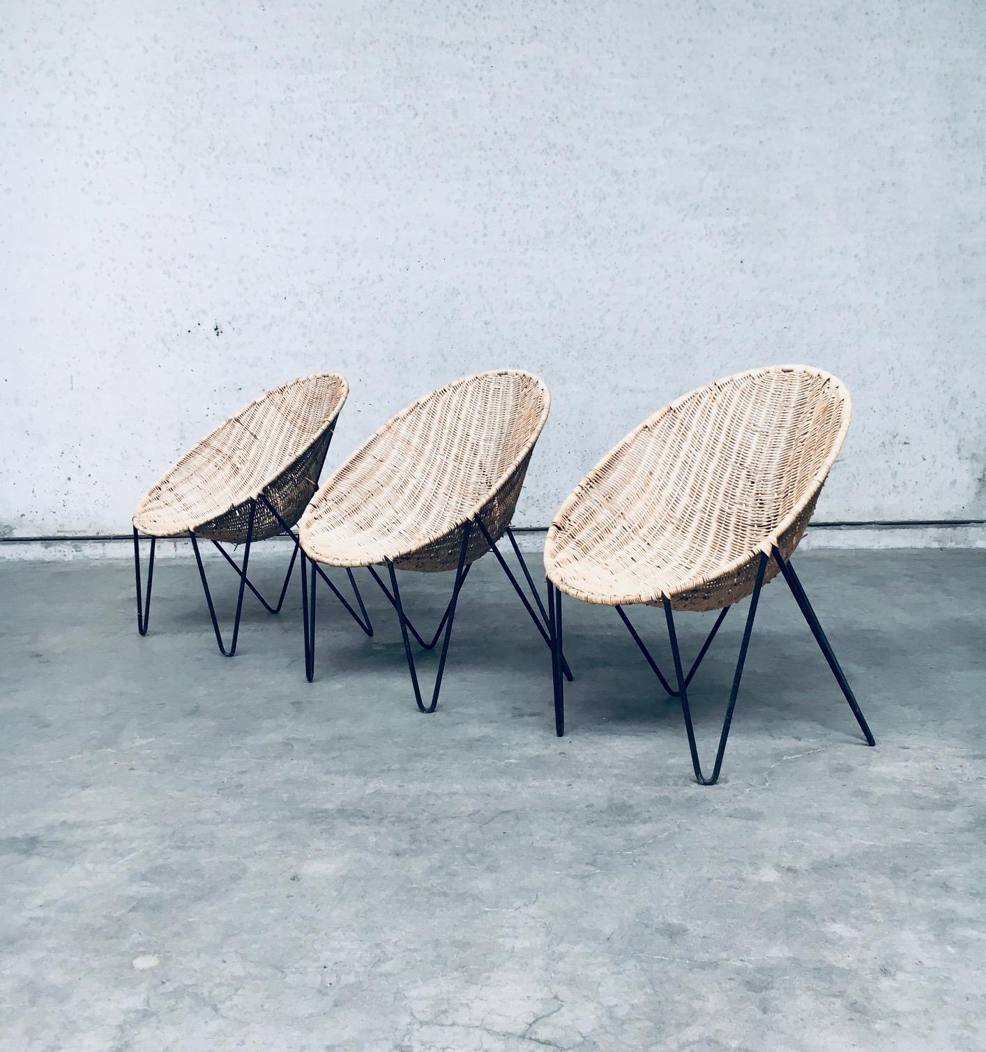Italian Midcentury Modern Design EGG Basket Wicker Chair set, Italy 1950's For Sale