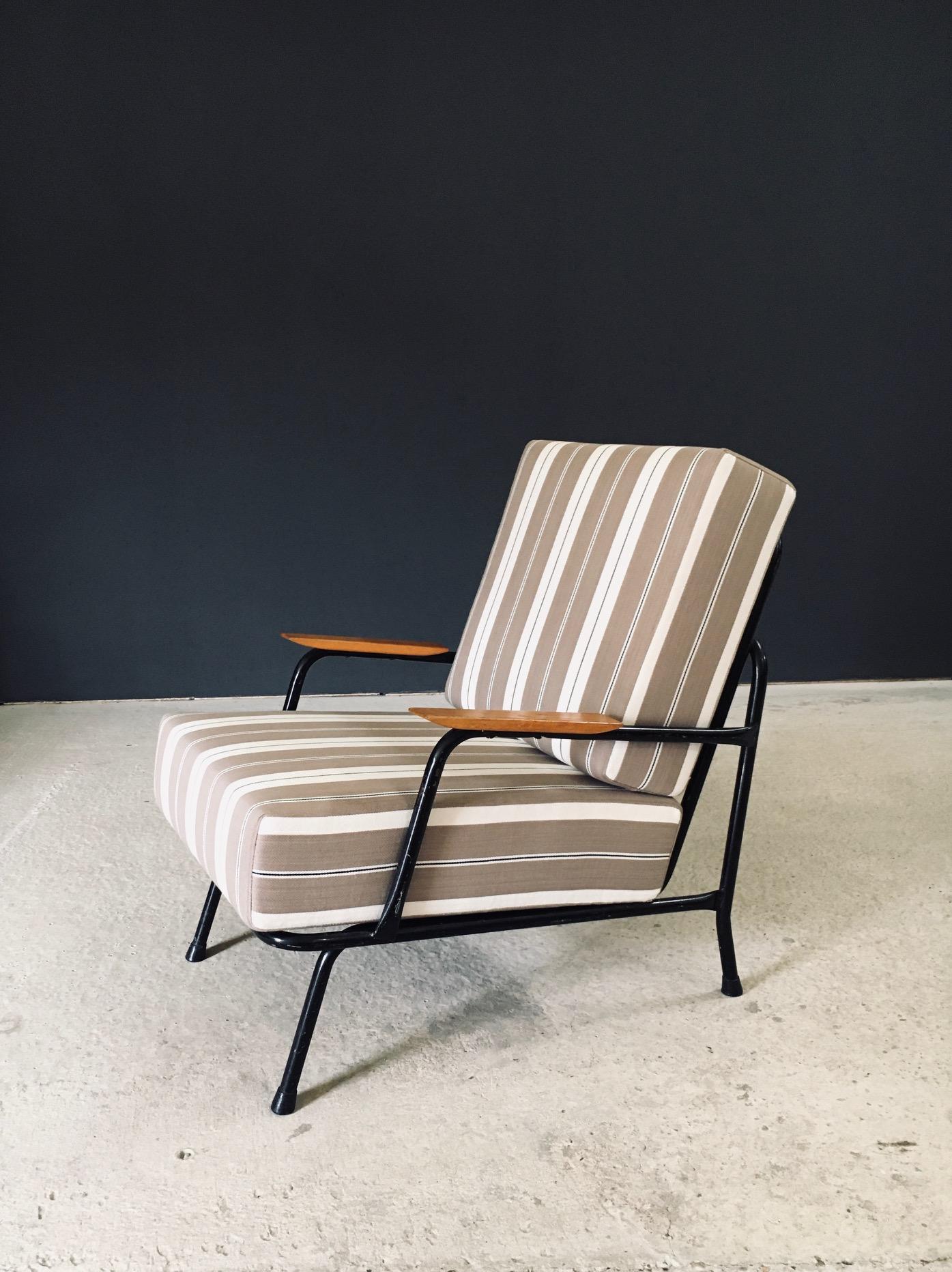 Chaise longue au design moderne du milieu du siècle, France, années 1950 Bon état - En vente à Oud-Turnhout, VAN