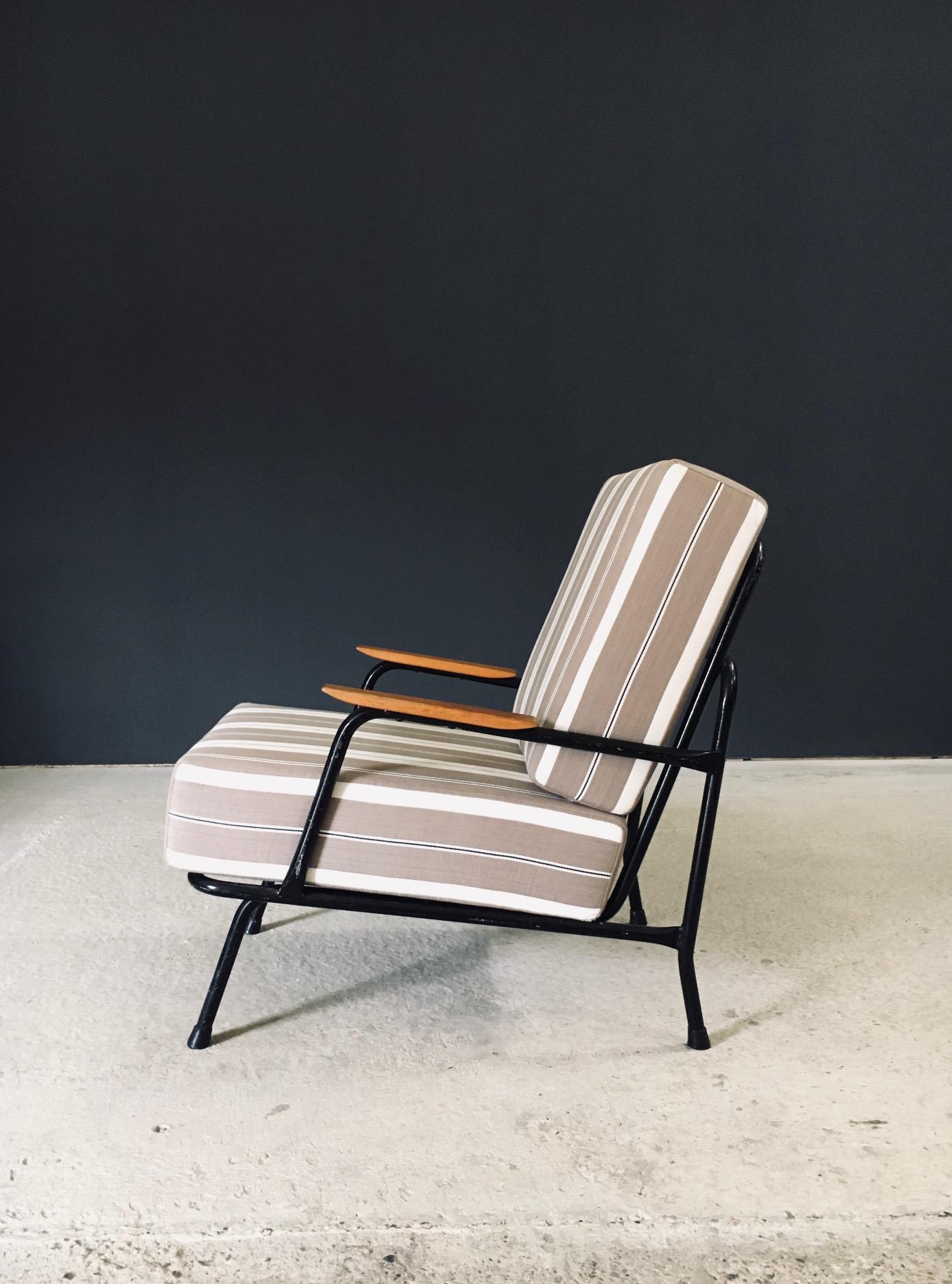 Milieu du XXe siècle Chaise longue au design moderne du milieu du siècle, France, années 1950 en vente