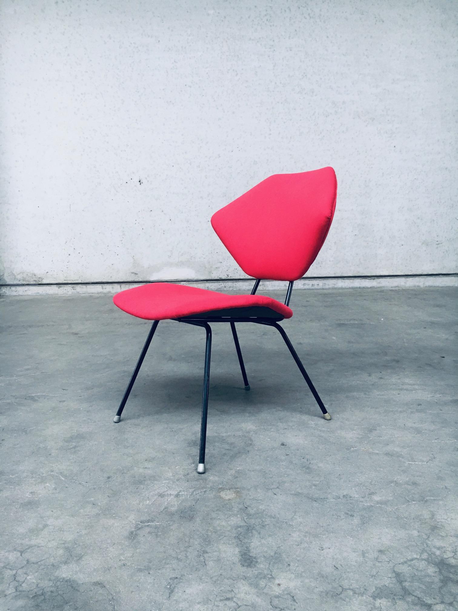 Ensemble de chaises d'appoint basses au design moderne du milieu du siècle, Italie, années 1950 en vente 5
