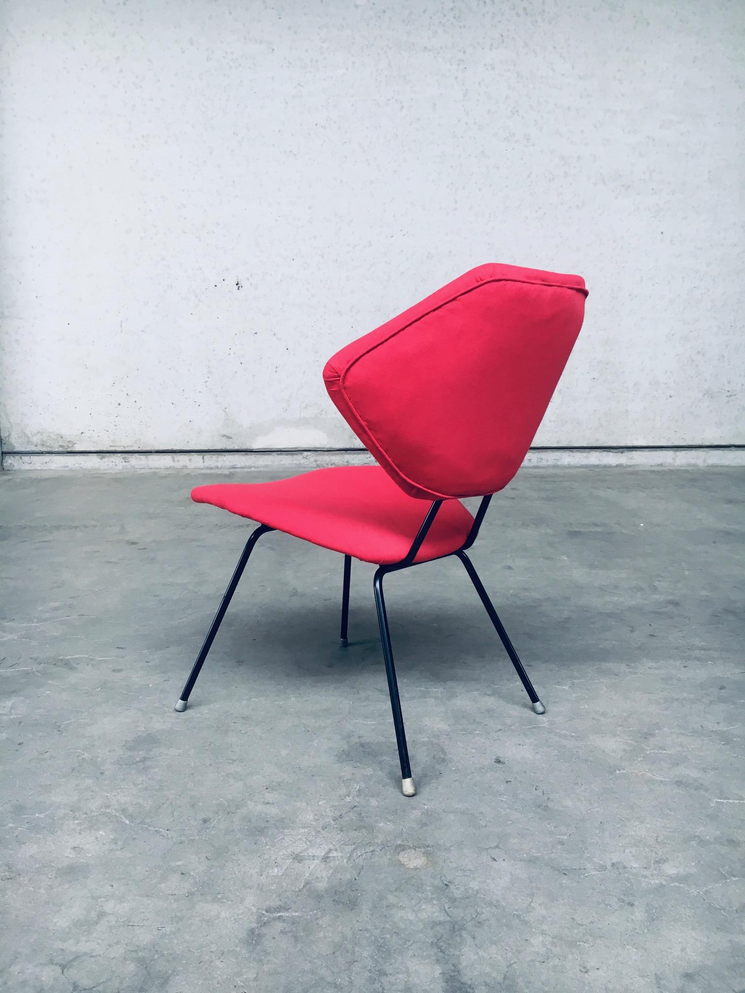 Ensemble de chaises d'appoint basses au design moderne du milieu du siècle, Italie, années 1950 en vente 6