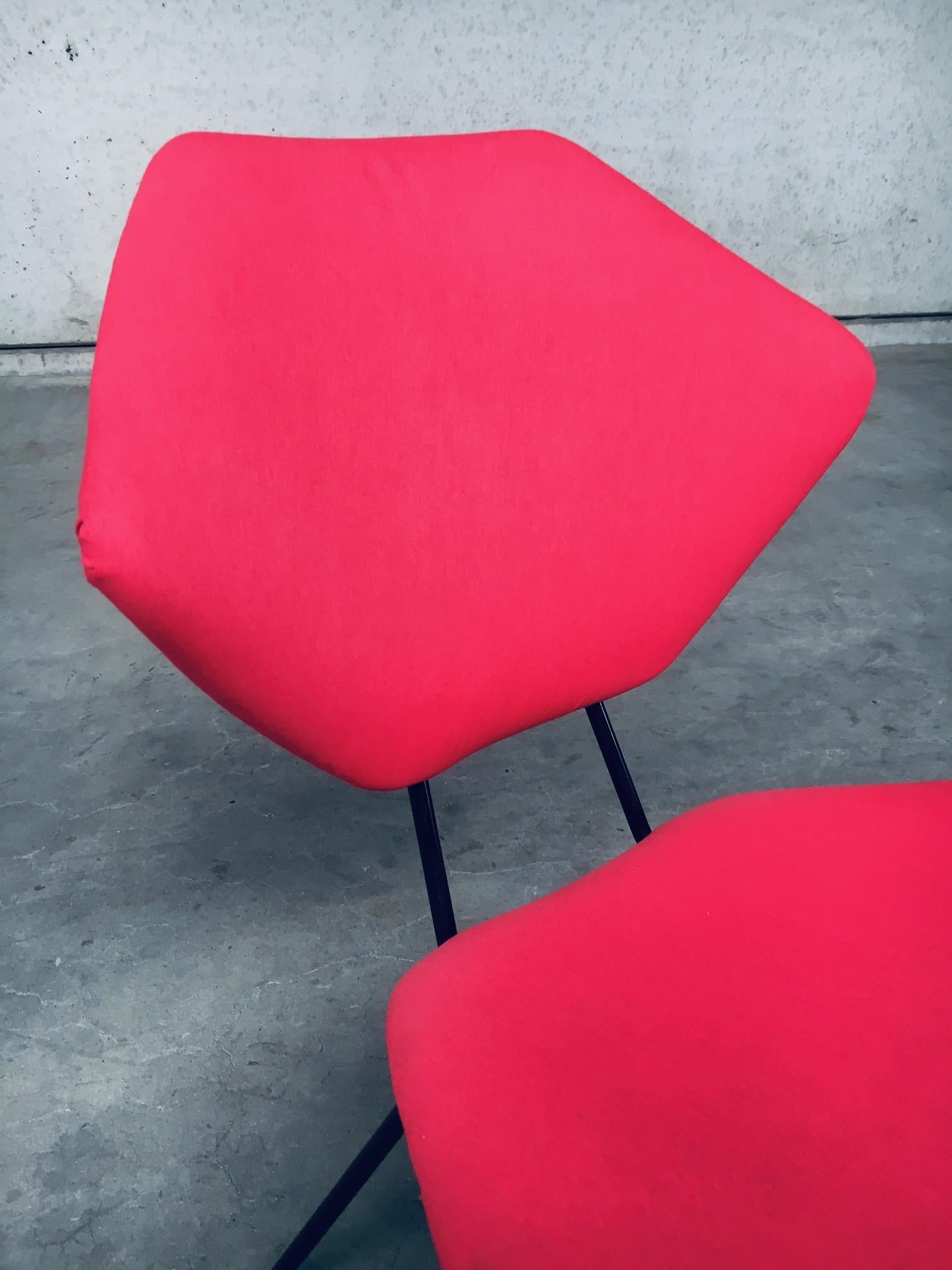 Ensemble de chaises d'appoint basses au design moderne du milieu du siècle, Italie, années 1950 en vente 9