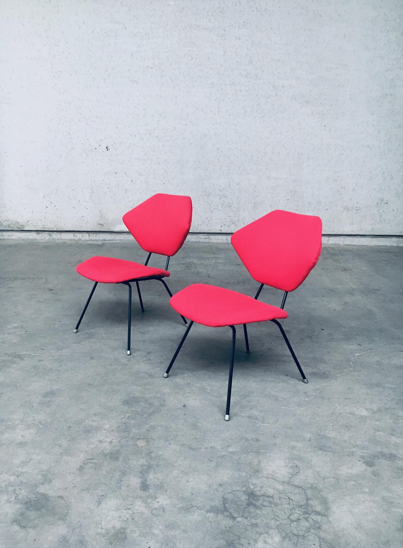 italien Ensemble de chaises d'appoint basses au design moderne du milieu du siècle, Italie, années 1950 en vente