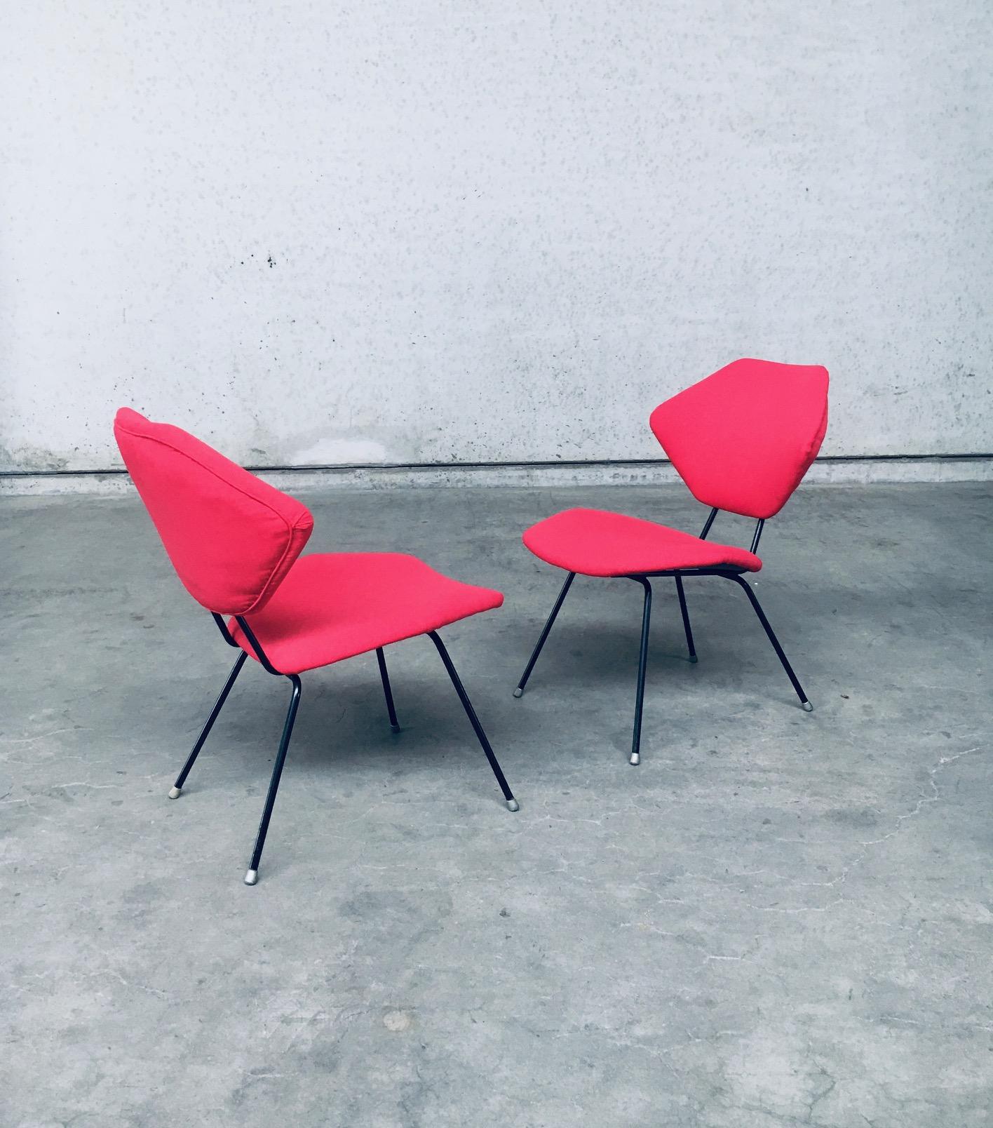 Métal Ensemble de chaises d'appoint basses au design moderne du milieu du siècle, Italie, années 1950 en vente