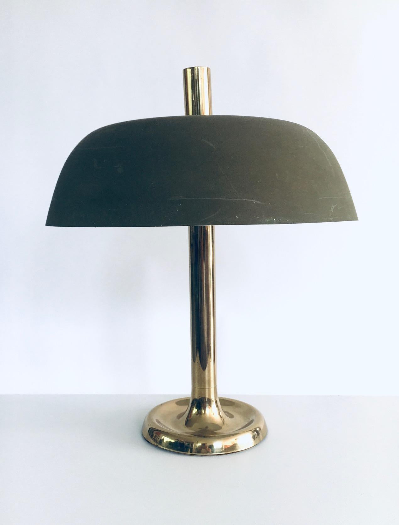 Midcentury Modern Design Pilztischlampe Modell 7377 von Egon Hillebrand im Angebot 1
