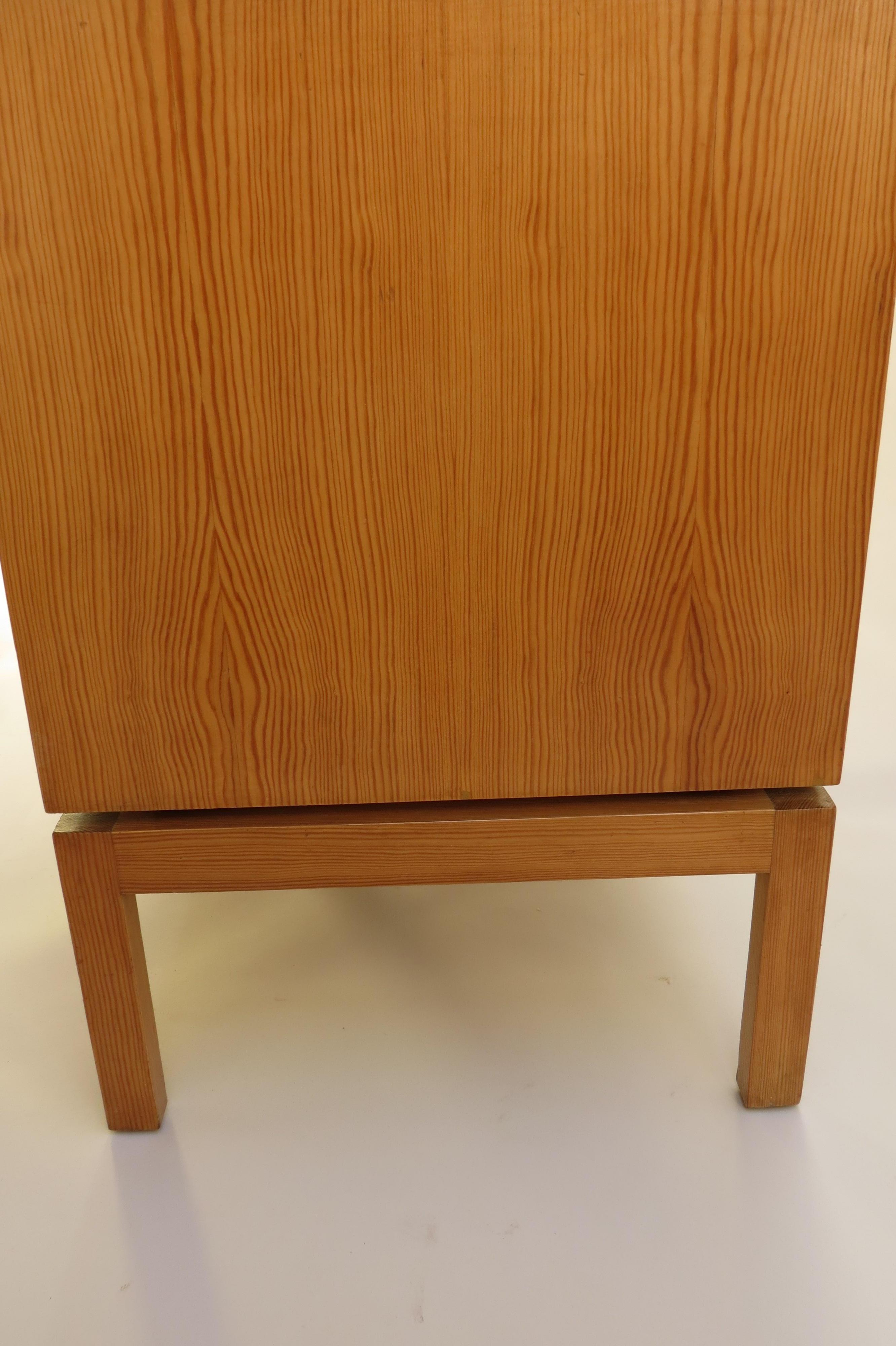 Midcentury Modern Design Oregon Pine Small Chest of Drawers 1970s 1