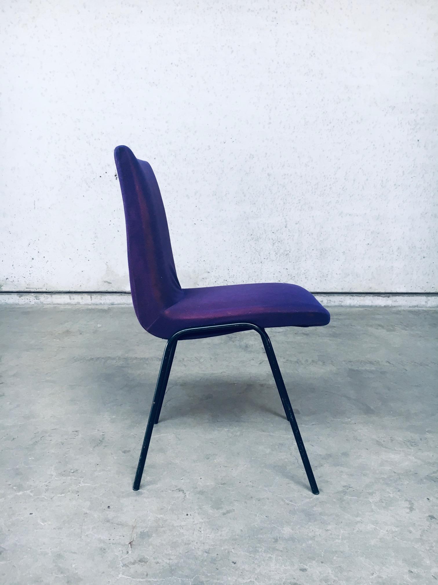 Modernes Robin-Stuhl-Set aus der Mitte des Jahrhunderts von Pierre Guariche für Meurop, 1950''s im Angebot 3