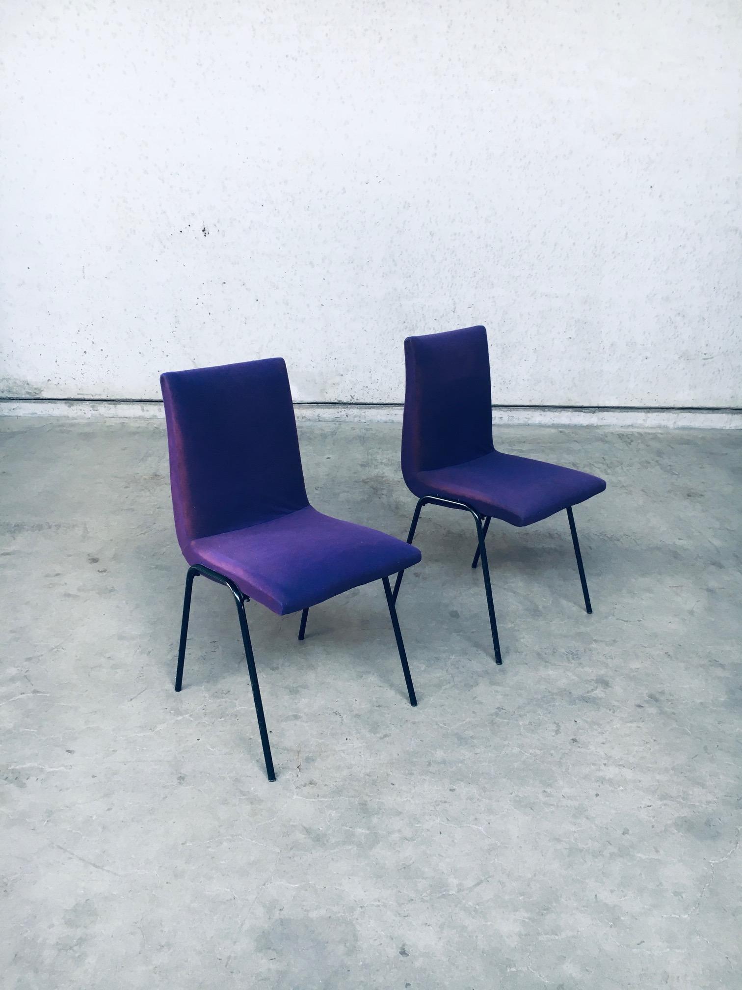 Mid-20th Century Mid-Century Modern Design Robin Chair Set by Pierre Guariche for Meurop, 1950's For Sale