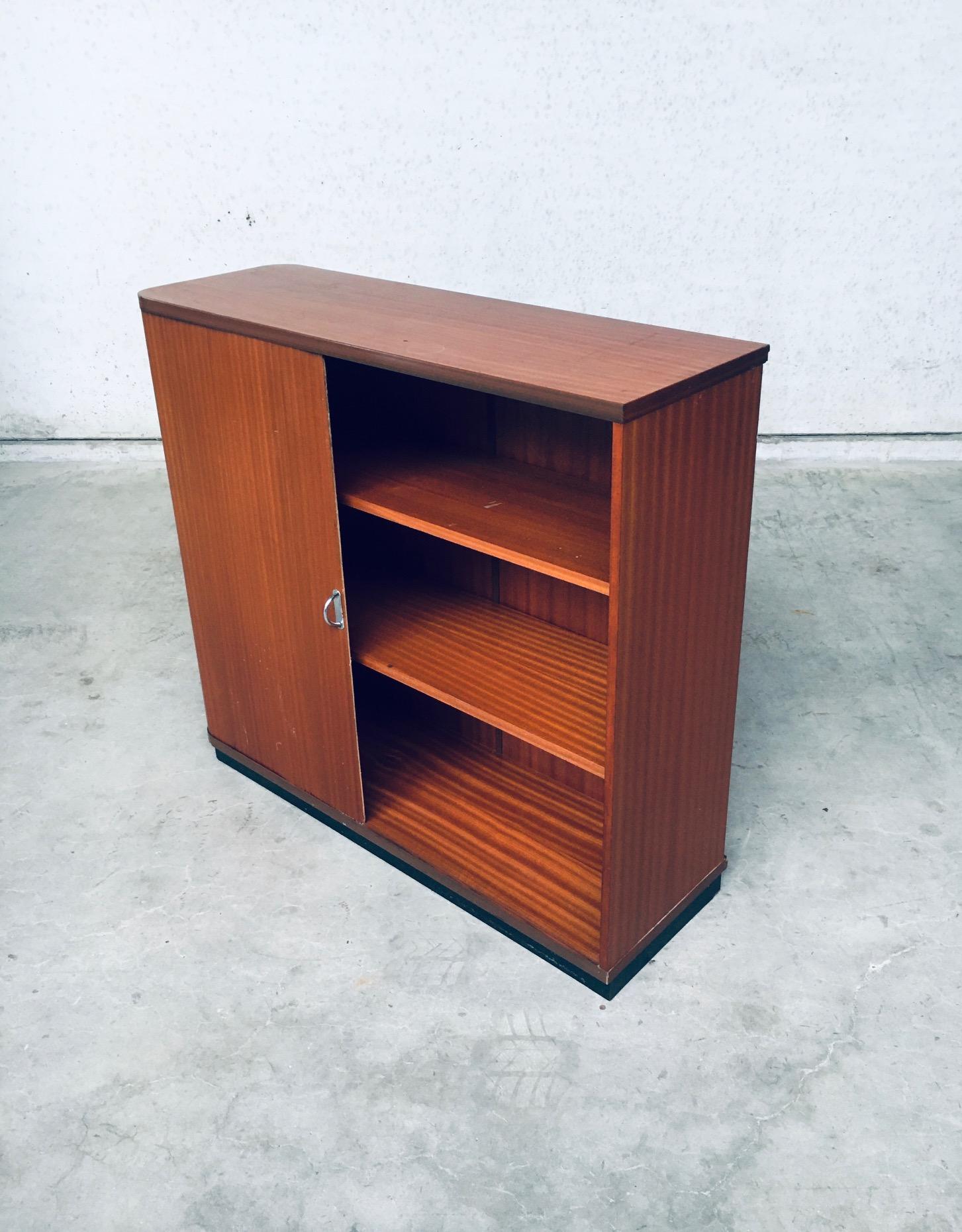 Mid-Century Modern Design Sliding Door Filing Cabinet, 1960s, Belgium For Sale 3