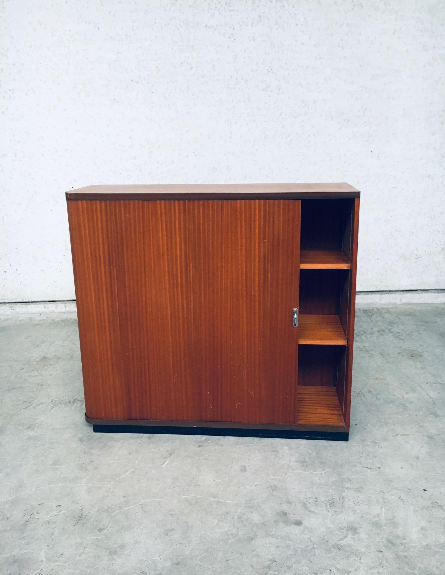 Mid-Century Modern Design Sliding Door Filing Cabinet, 1960s, Belgium For Sale 6